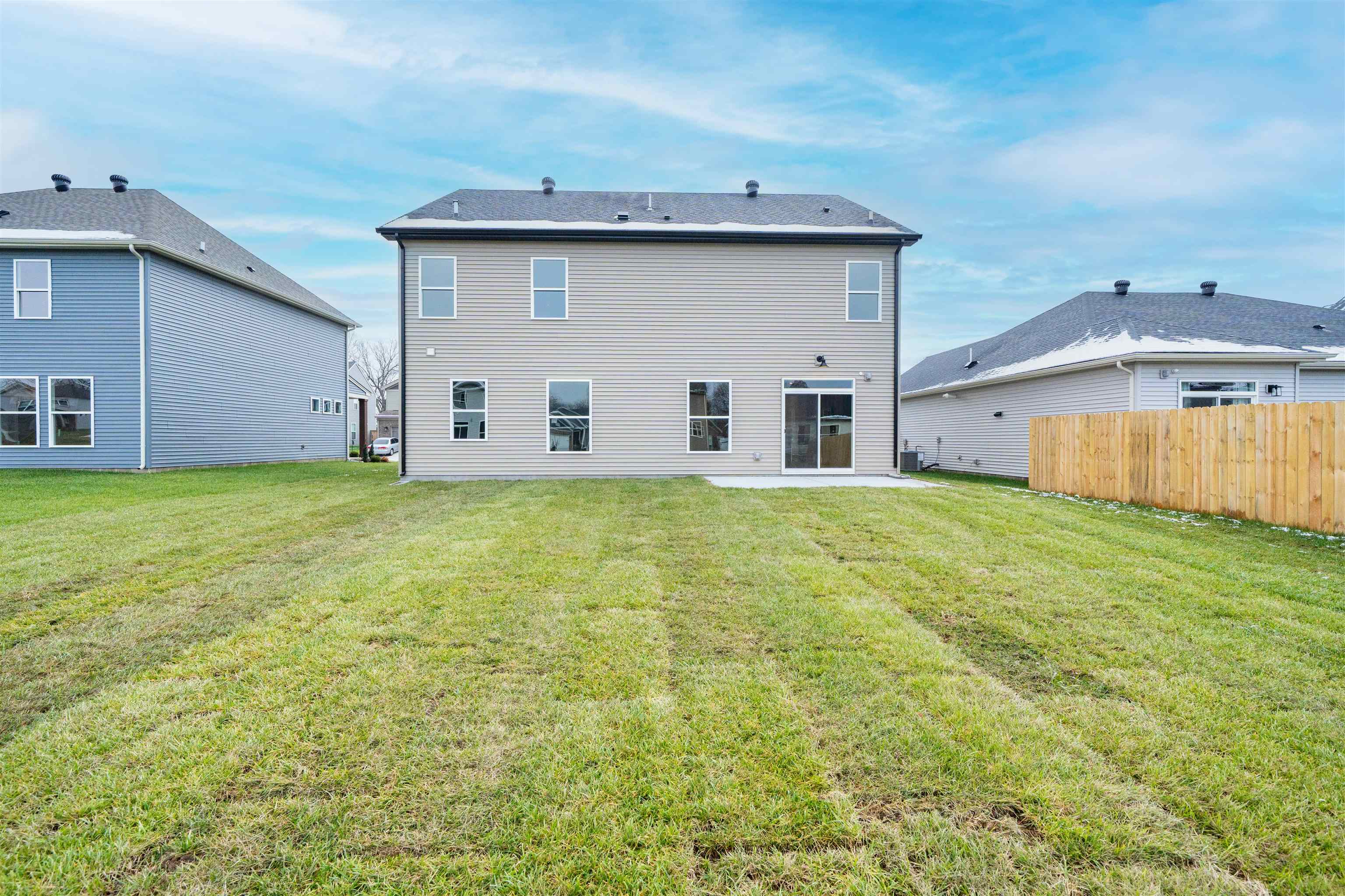 2091 Pebble Wood Dr, Owensboro, Kentucky 42303-7676, 4 Bedrooms Bedrooms, ,2 BathroomsBathrooms,Single Family Residence,For Sale,Pebble Wood Dr,93698