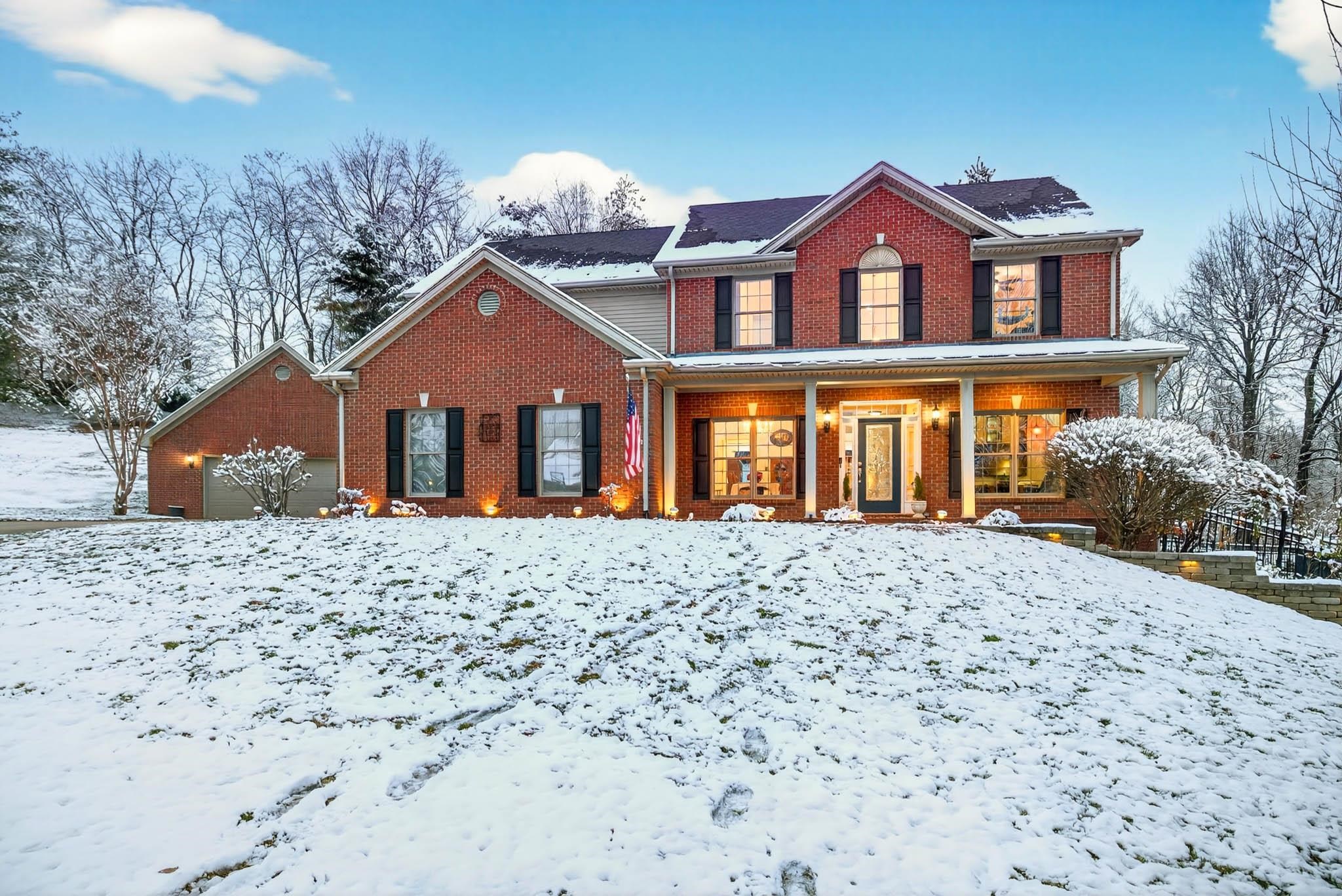 3007 Autumn Lake Cove, Owensboro, Kentucky 42303, 4 Bedrooms Bedrooms, ,2 BathroomsBathrooms,Single Family Residence,For Sale,Autumn Lake Cove,93700