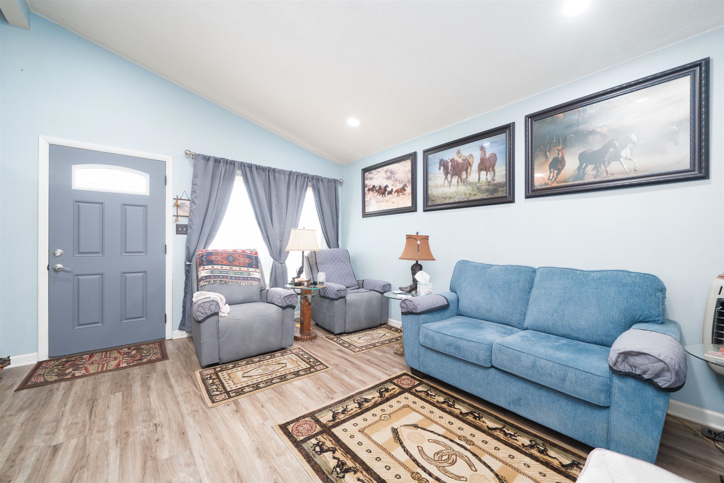 213 Holmes Drive, Owensboro, Kentucky 42303, 3 Bedrooms Bedrooms, ,1 BathroomBathrooms,Single Family Residence,For Sale,Holmes Drive,93713