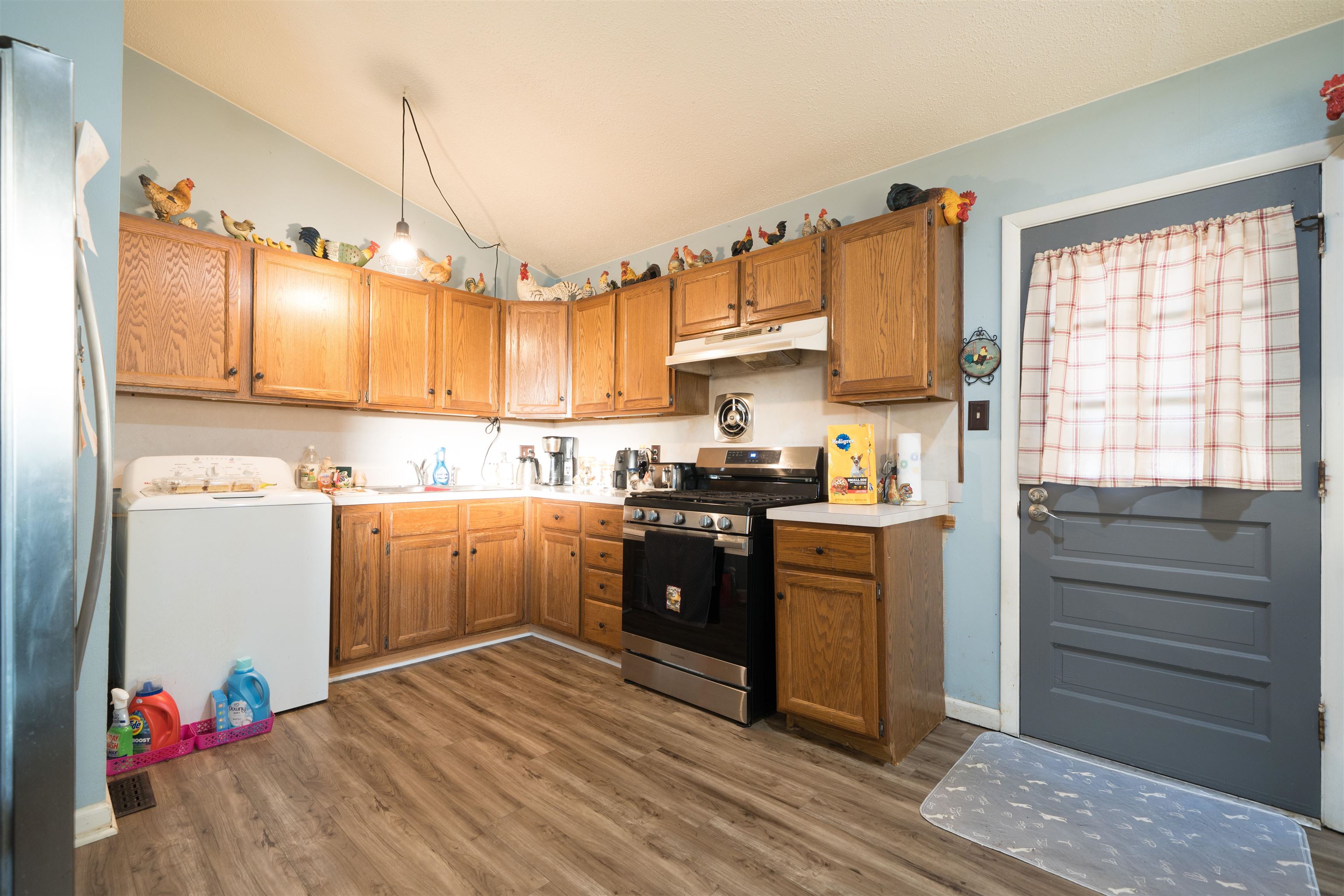 213 Holmes Drive, Owensboro, Kentucky 42303, 3 Bedrooms Bedrooms, ,1 BathroomBathrooms,Single Family Residence,For Sale,Holmes Drive,93713