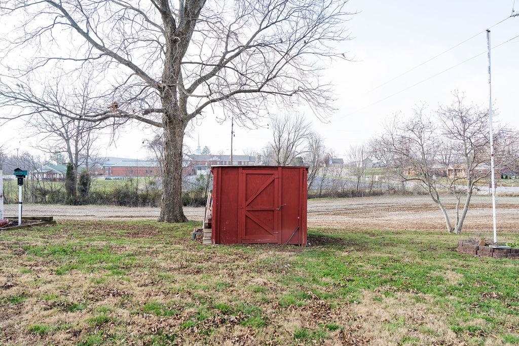 8218 State Route 351 E, Henderson, Kentucky 42420, 3 Bedrooms Bedrooms, ,1 BathroomBathrooms,Single Family Residence,For Sale,State Route 351 E,93716