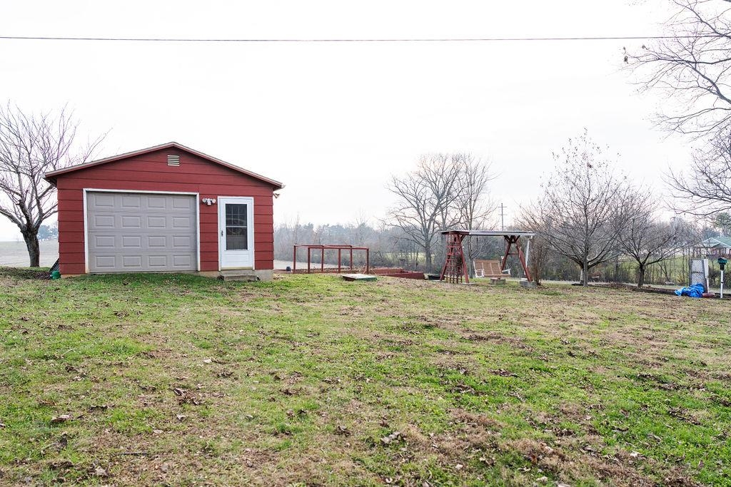 8218 State Route 351 E, Henderson, Kentucky 42420, 3 Bedrooms Bedrooms, ,1 BathroomBathrooms,Single Family Residence,For Sale,State Route 351 E,93716