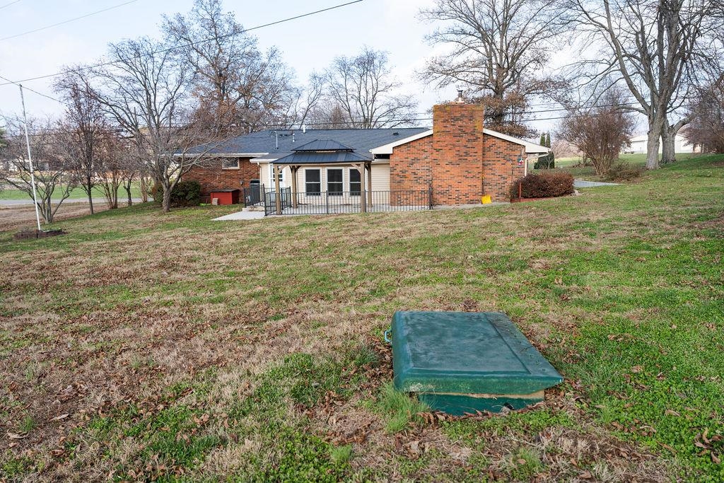 8218 State Route 351 E, Henderson, Kentucky 42420, 3 Bedrooms Bedrooms, ,1 BathroomBathrooms,Single Family Residence,For Sale,State Route 351 E,93716