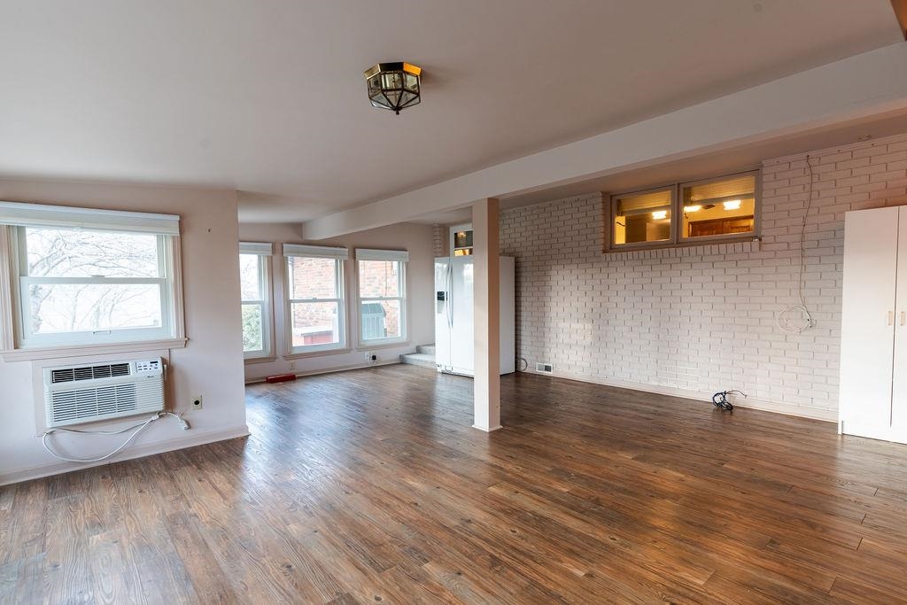 8218 State Route 351 E, Henderson, Kentucky 42420, 3 Bedrooms Bedrooms, ,1 BathroomBathrooms,Single Family Residence,For Sale,State Route 351 E,93716