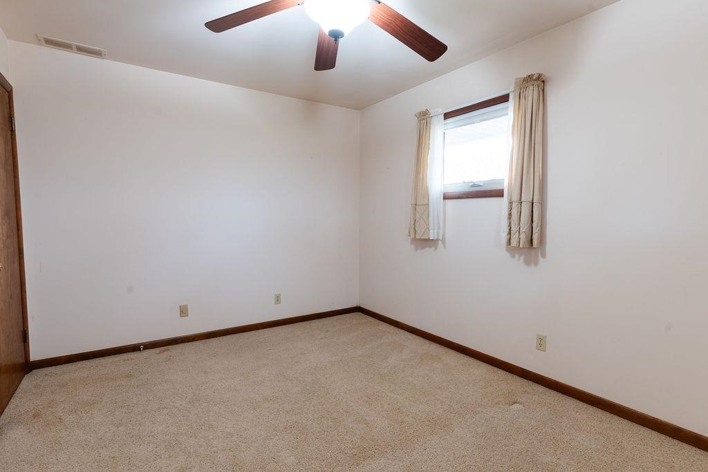 8218 State Route 351 E, Henderson, Kentucky 42420, 3 Bedrooms Bedrooms, ,1 BathroomBathrooms,Single Family Residence,For Sale,State Route 351 E,93716