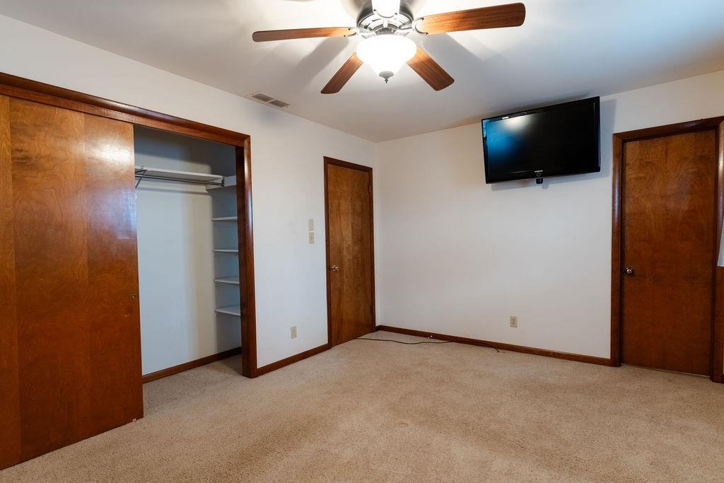 8218 State Route 351 E, Henderson, Kentucky 42420, 3 Bedrooms Bedrooms, ,1 BathroomBathrooms,Single Family Residence,For Sale,State Route 351 E,93716