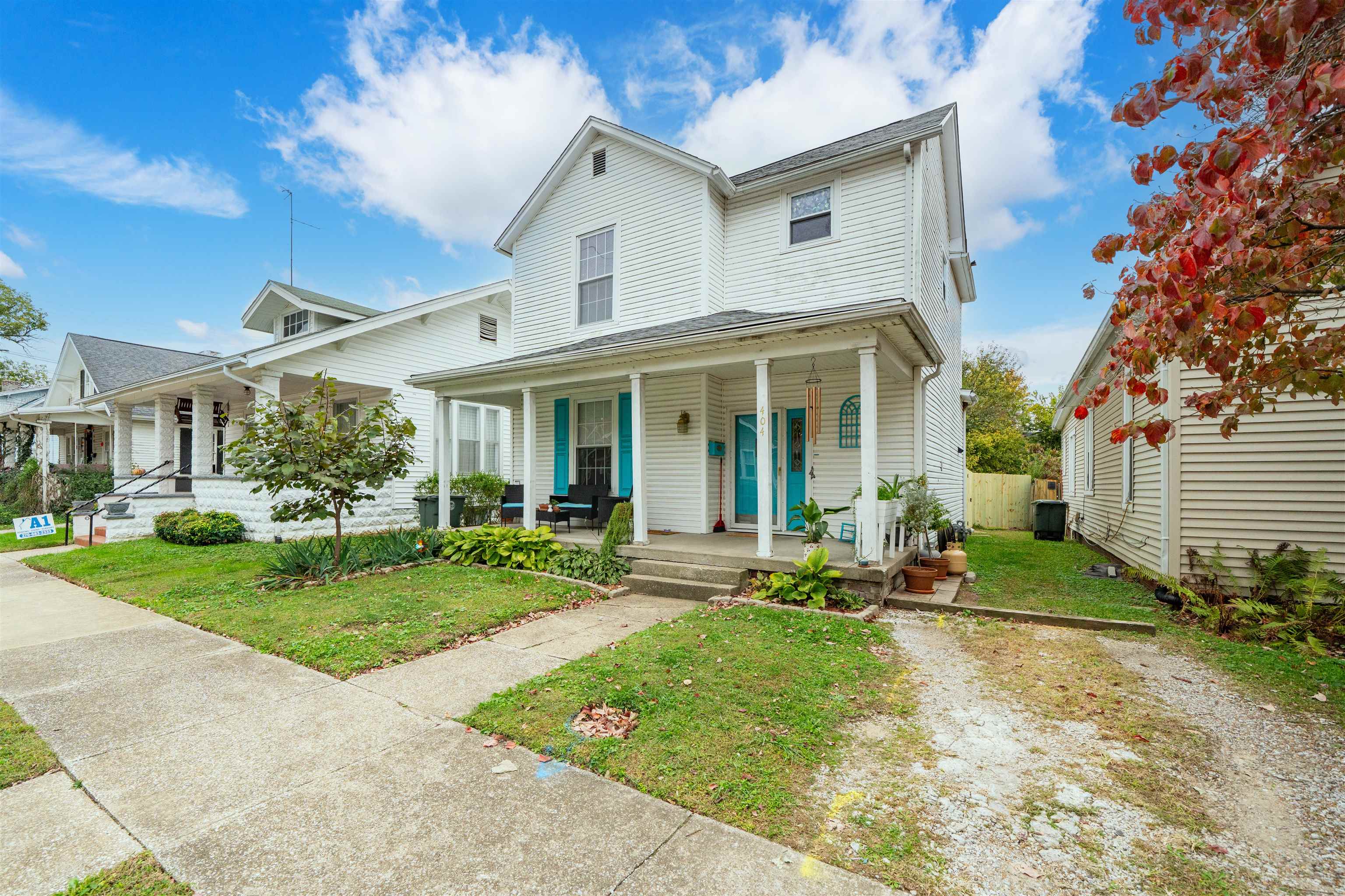 404 8th St, Owensboro, Kentucky 42301, 3 Bedrooms Bedrooms, ,1 BathroomBathrooms,Single Family Residence,For Sale,8th St,93717