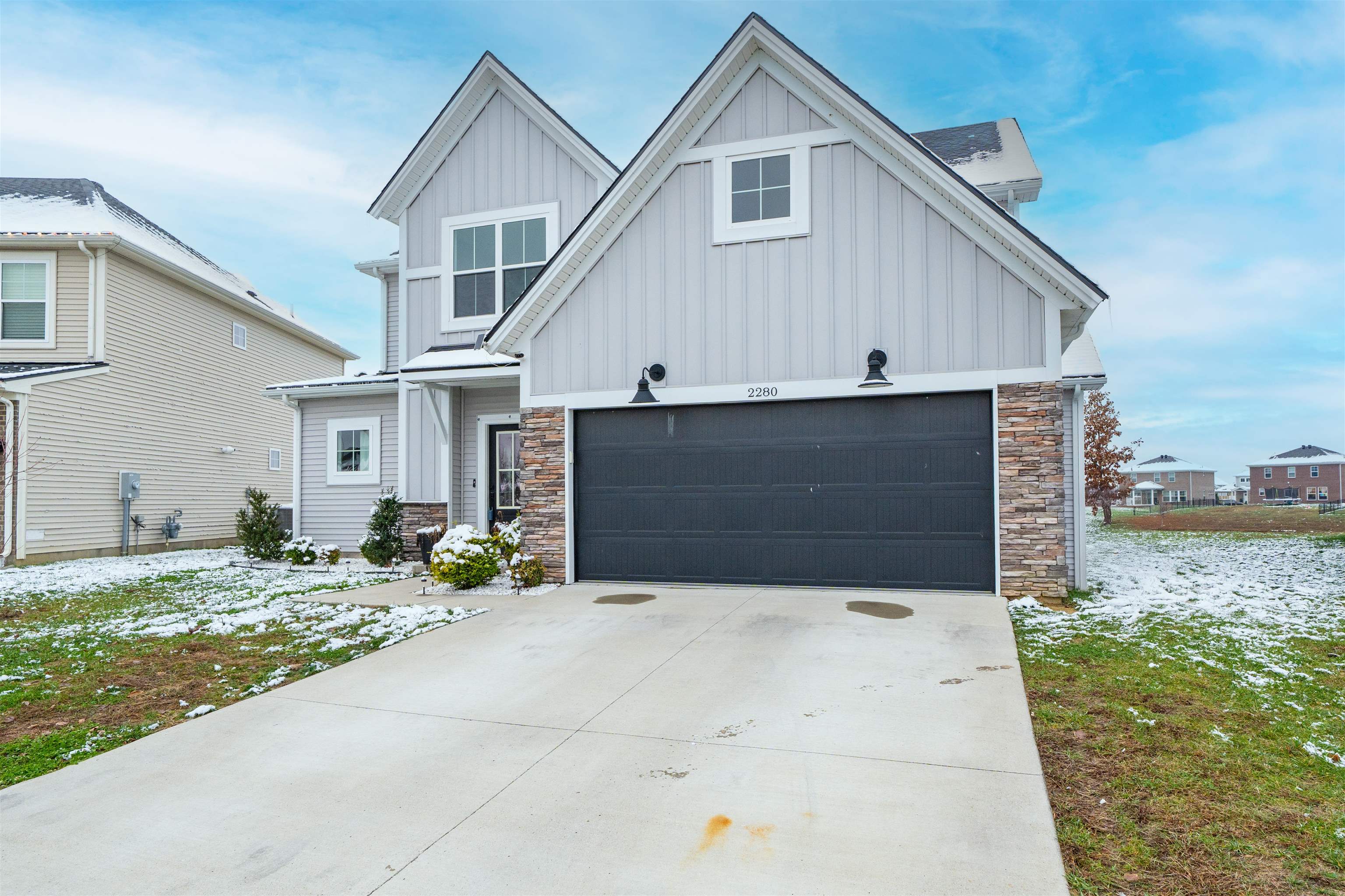 2280 Skaggs Court, Owensboro, Kentucky 42301, 4 Bedrooms Bedrooms, ,2 BathroomsBathrooms,Single Family Residence,For Sale,Skaggs Court,93720