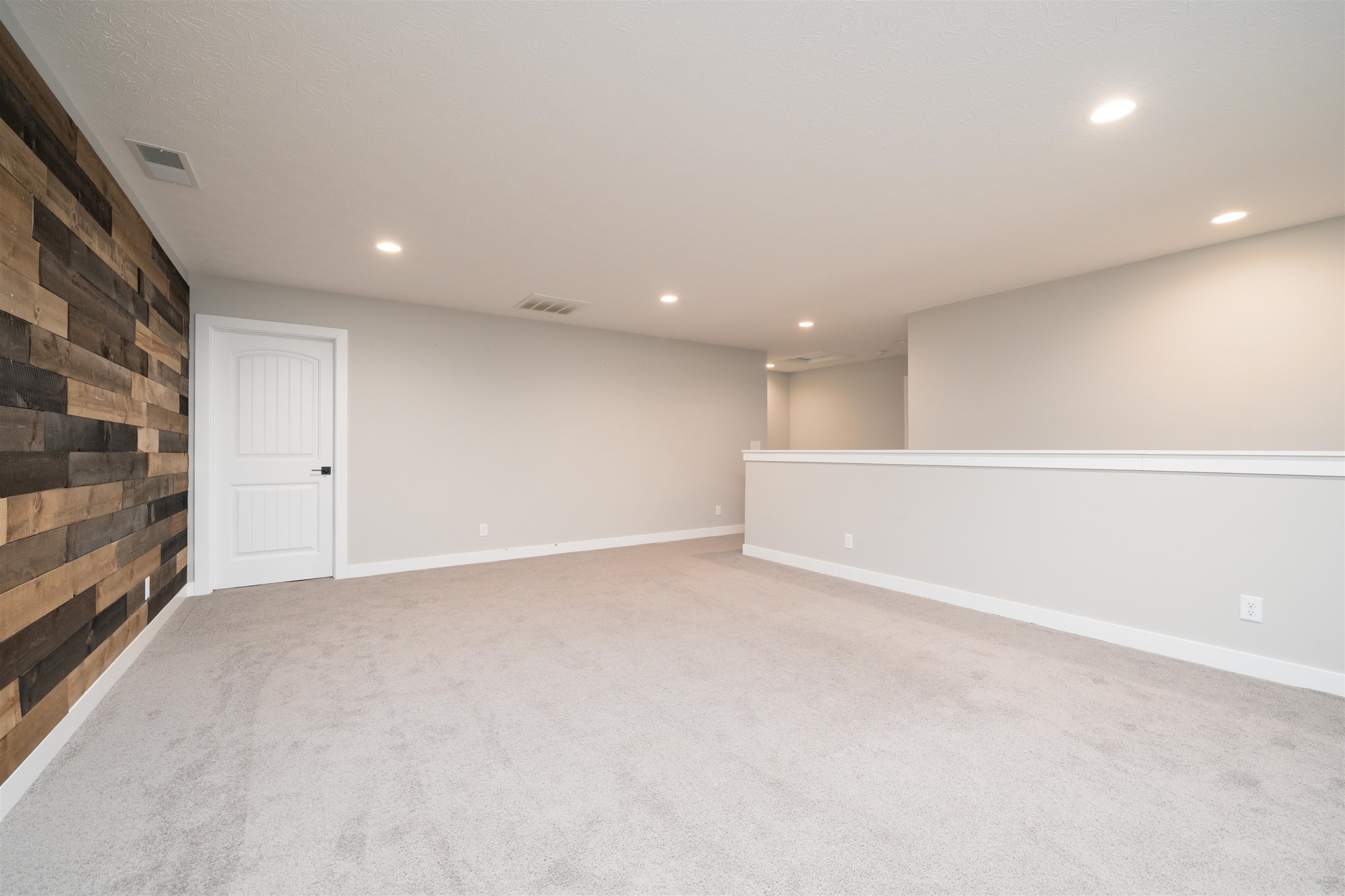 2280 Skaggs Court, Owensboro, Kentucky 42301, 4 Bedrooms Bedrooms, ,2 BathroomsBathrooms,Single Family Residence,For Sale,Skaggs Court,93720