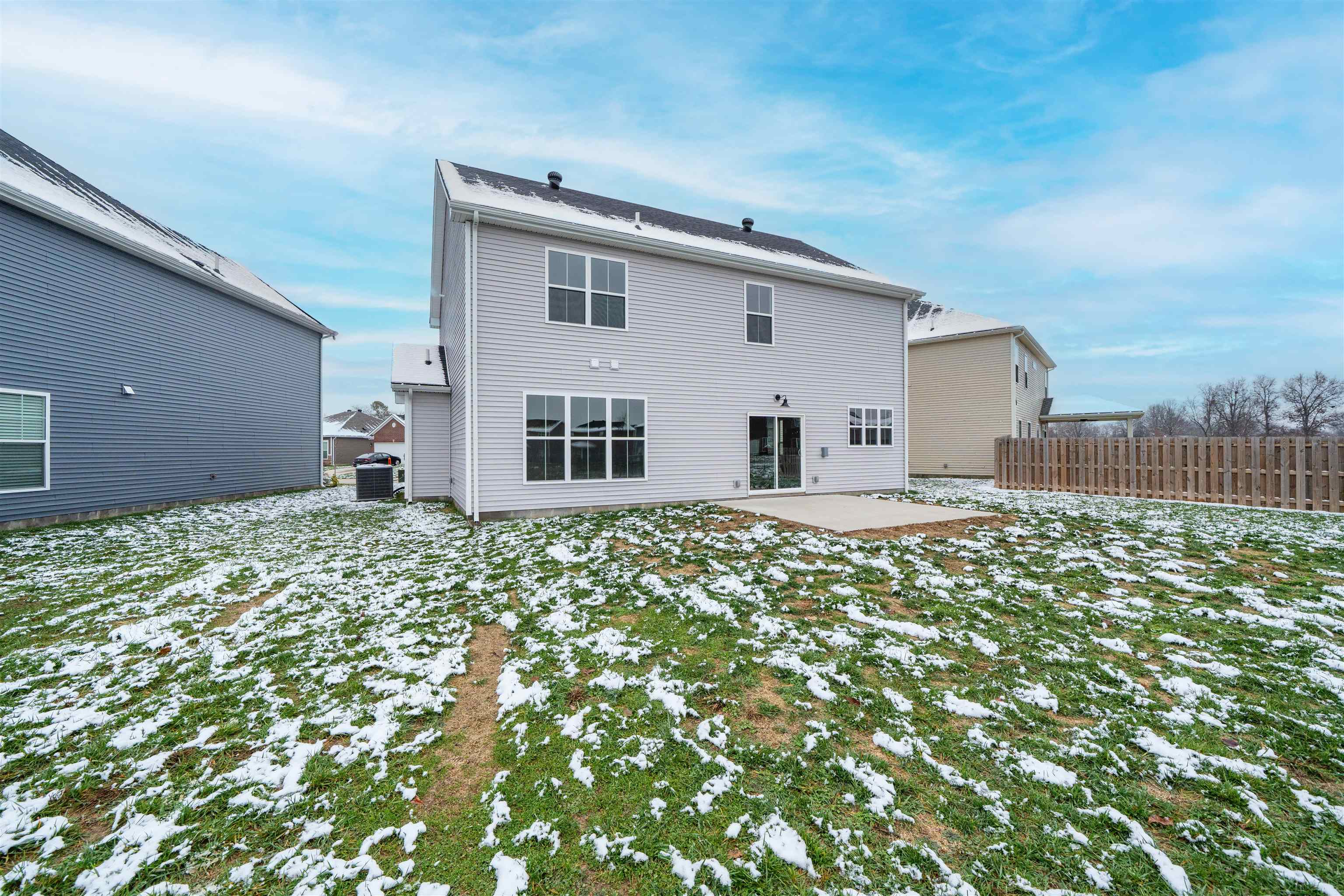 2280 Skaggs Court, Owensboro, Kentucky 42301, 4 Bedrooms Bedrooms, ,2 BathroomsBathrooms,Single Family Residence,For Sale,Skaggs Court,93720