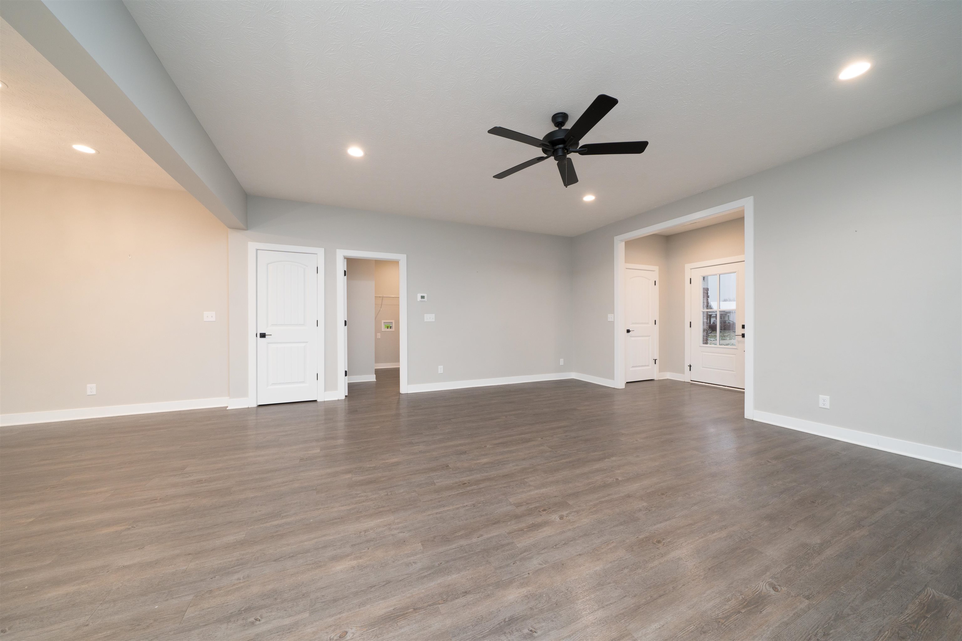 2280 Skaggs Court, Owensboro, Kentucky 42301, 4 Bedrooms Bedrooms, ,2 BathroomsBathrooms,Single Family Residence,For Sale,Skaggs Court,93720