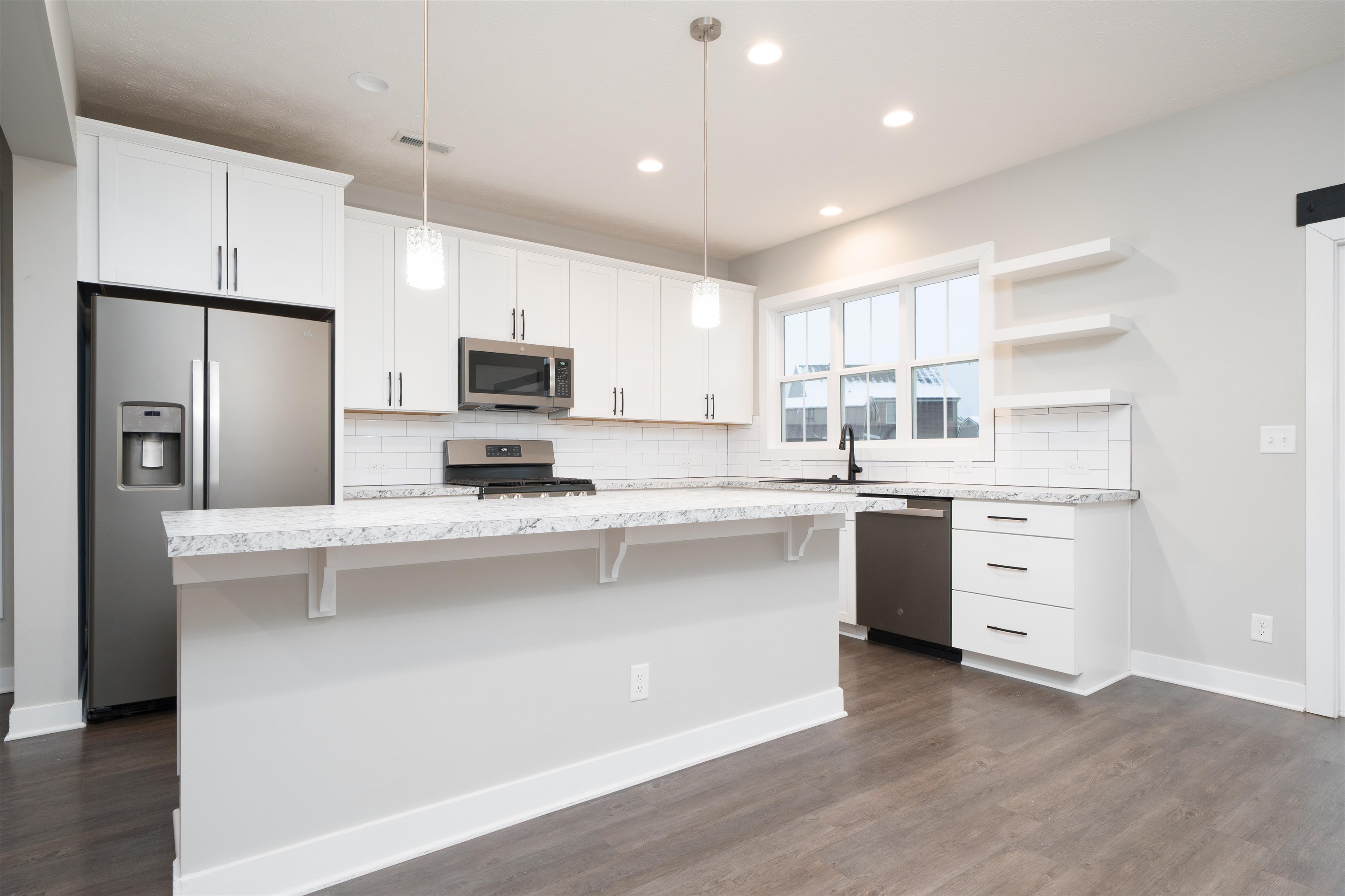 2280 Skaggs Court, Owensboro, Kentucky 42301, 4 Bedrooms Bedrooms, ,2 BathroomsBathrooms,Single Family Residence,For Sale,Skaggs Court,93720