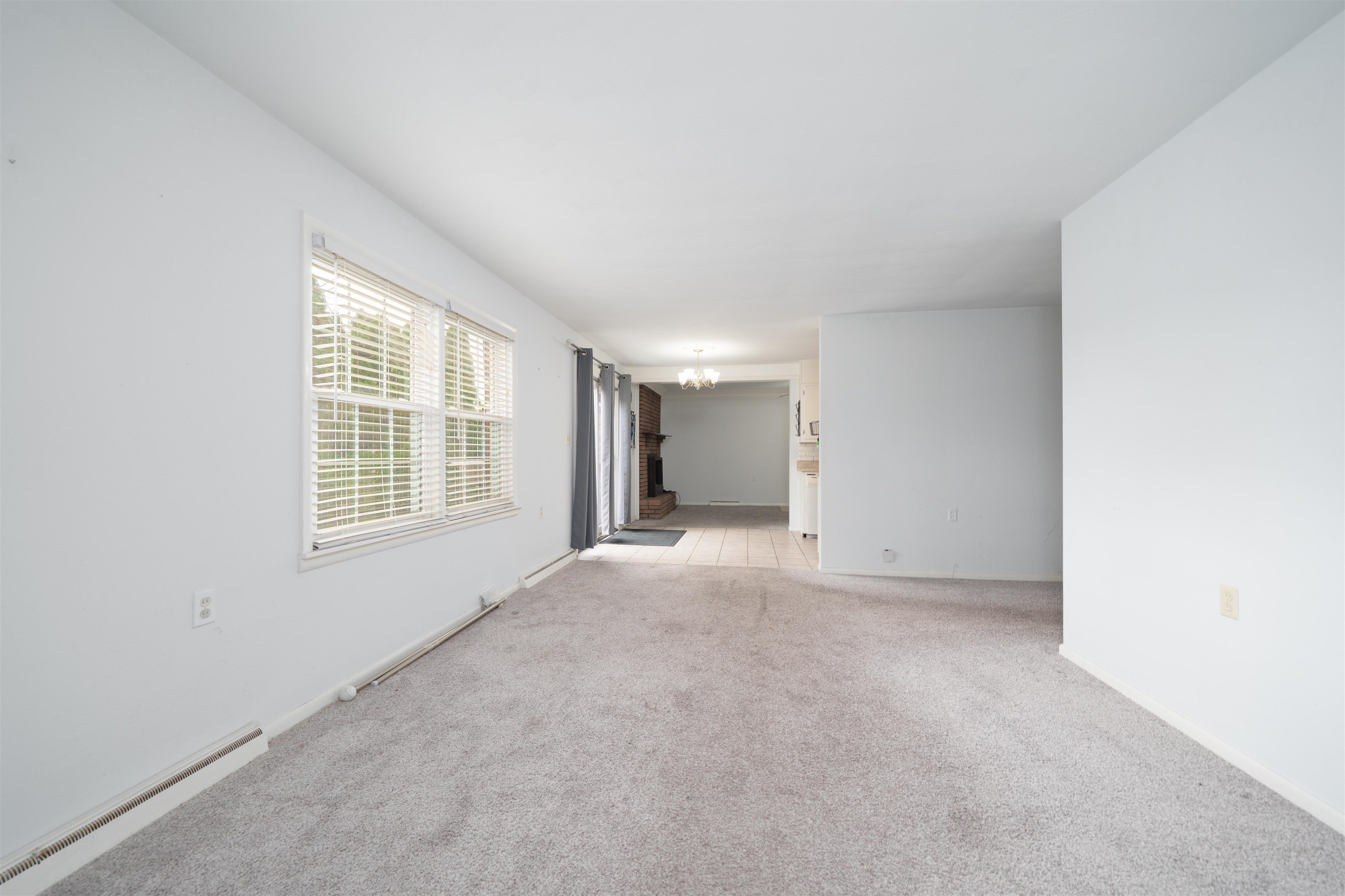 2953 Royal Dr, Owensboro, Kentucky 42301, 4 Bedrooms Bedrooms, ,2 BathroomsBathrooms,Single Family Residence,For Sale,Royal Dr,93721