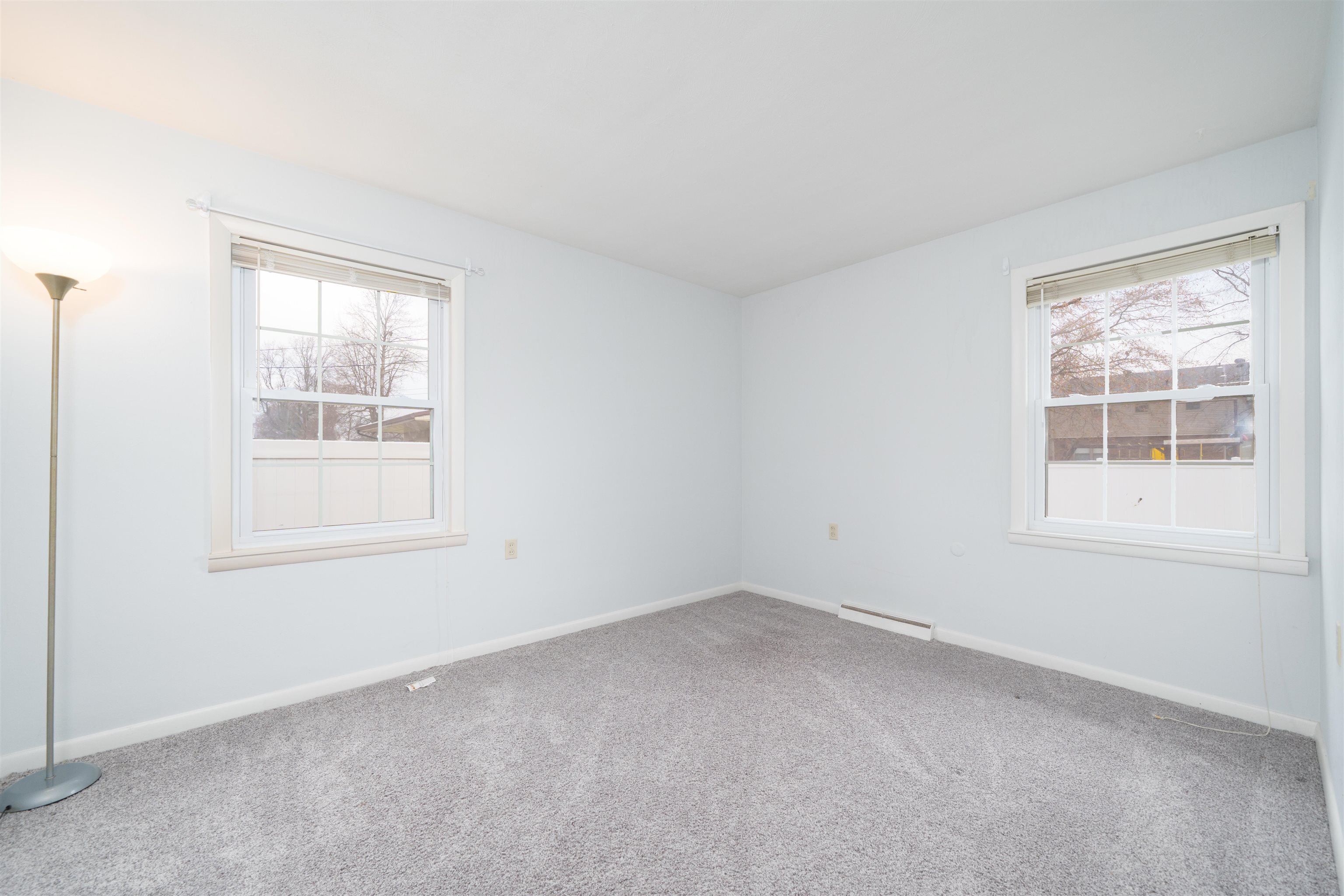 2953 Royal Dr, Owensboro, Kentucky 42301, 4 Bedrooms Bedrooms, ,2 BathroomsBathrooms,Single Family Residence,For Sale,Royal Dr,93721