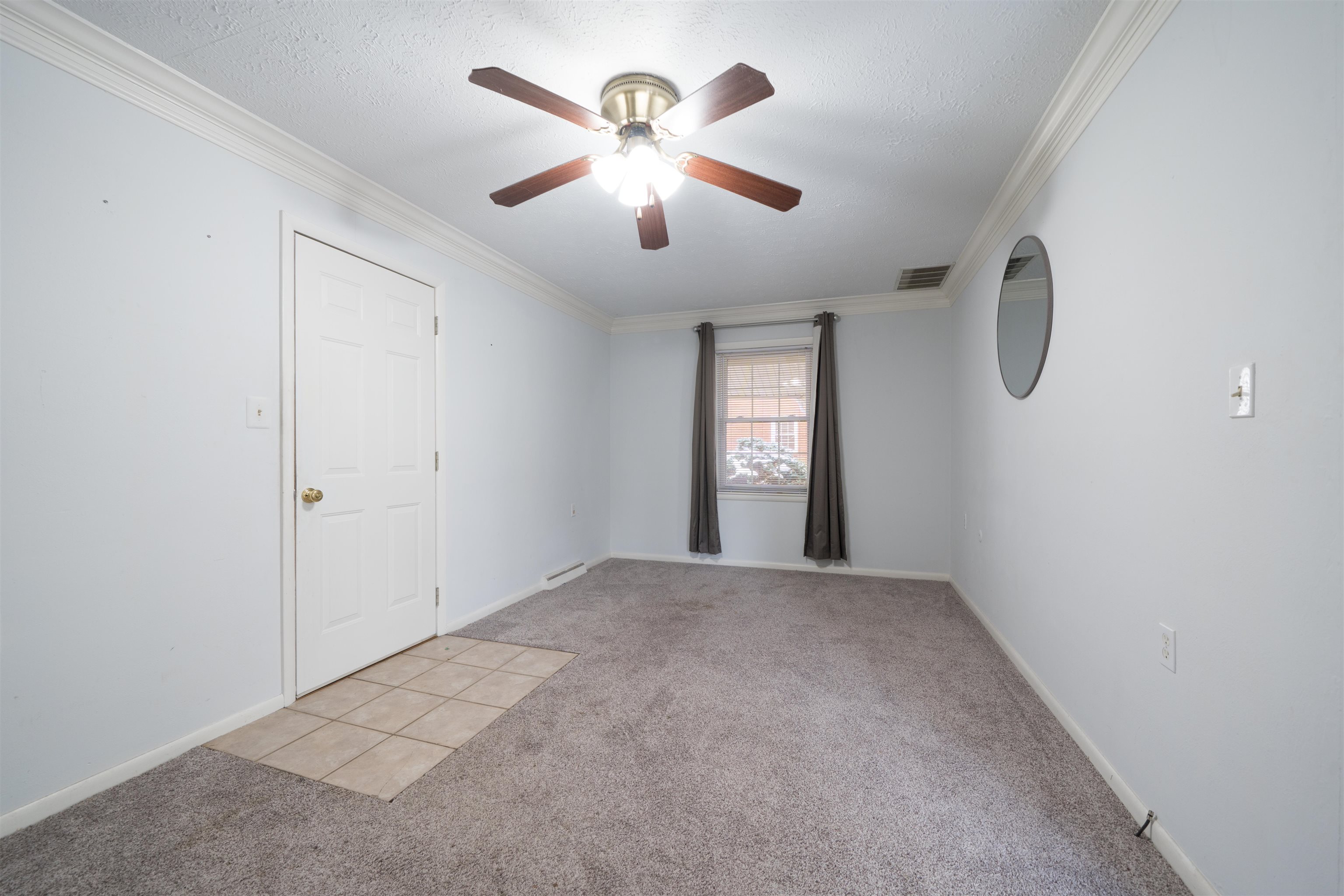 2953 Royal Dr, Owensboro, Kentucky 42301, 4 Bedrooms Bedrooms, ,2 BathroomsBathrooms,Single Family Residence,For Sale,Royal Dr,93721