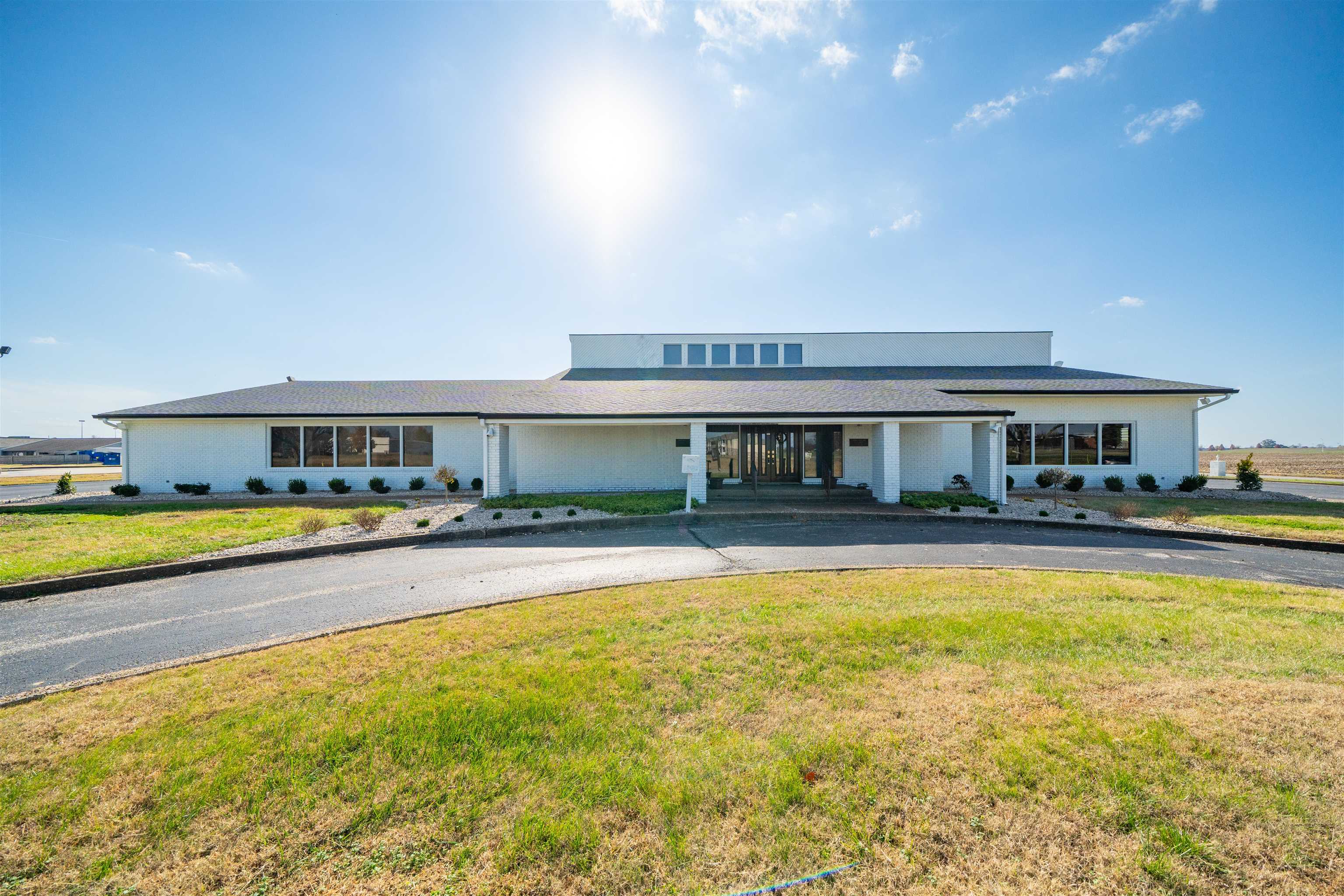 1300 Southtown, Owensboro, Kentucky 42301, ,Mixed Use,For Sale,Southtown,93722