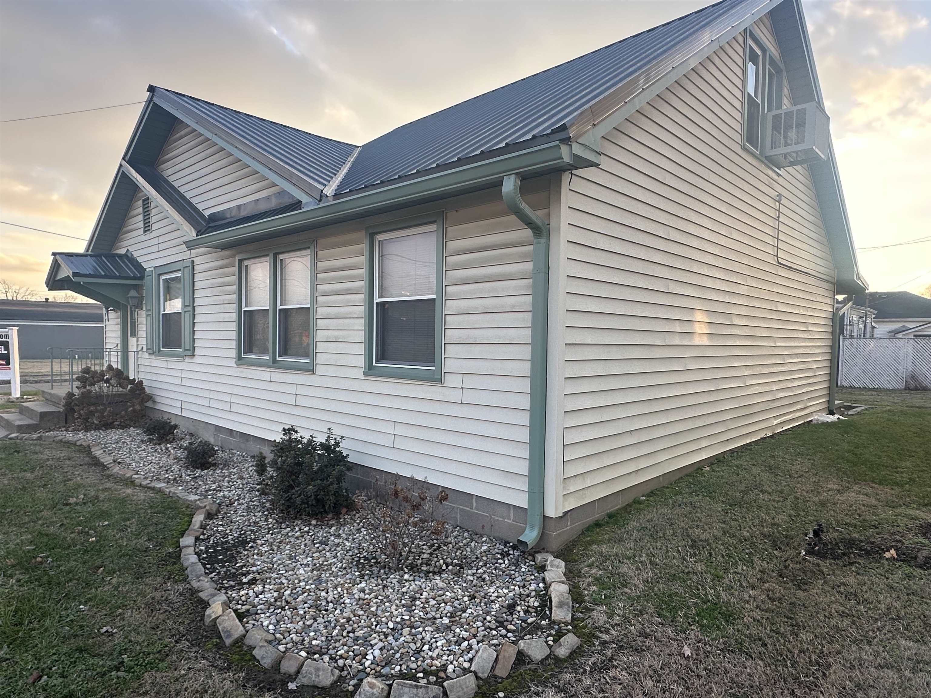 629 21st Street, Owensboro, Kentucky 42301, ,Office,For Sale,21st Street,93723