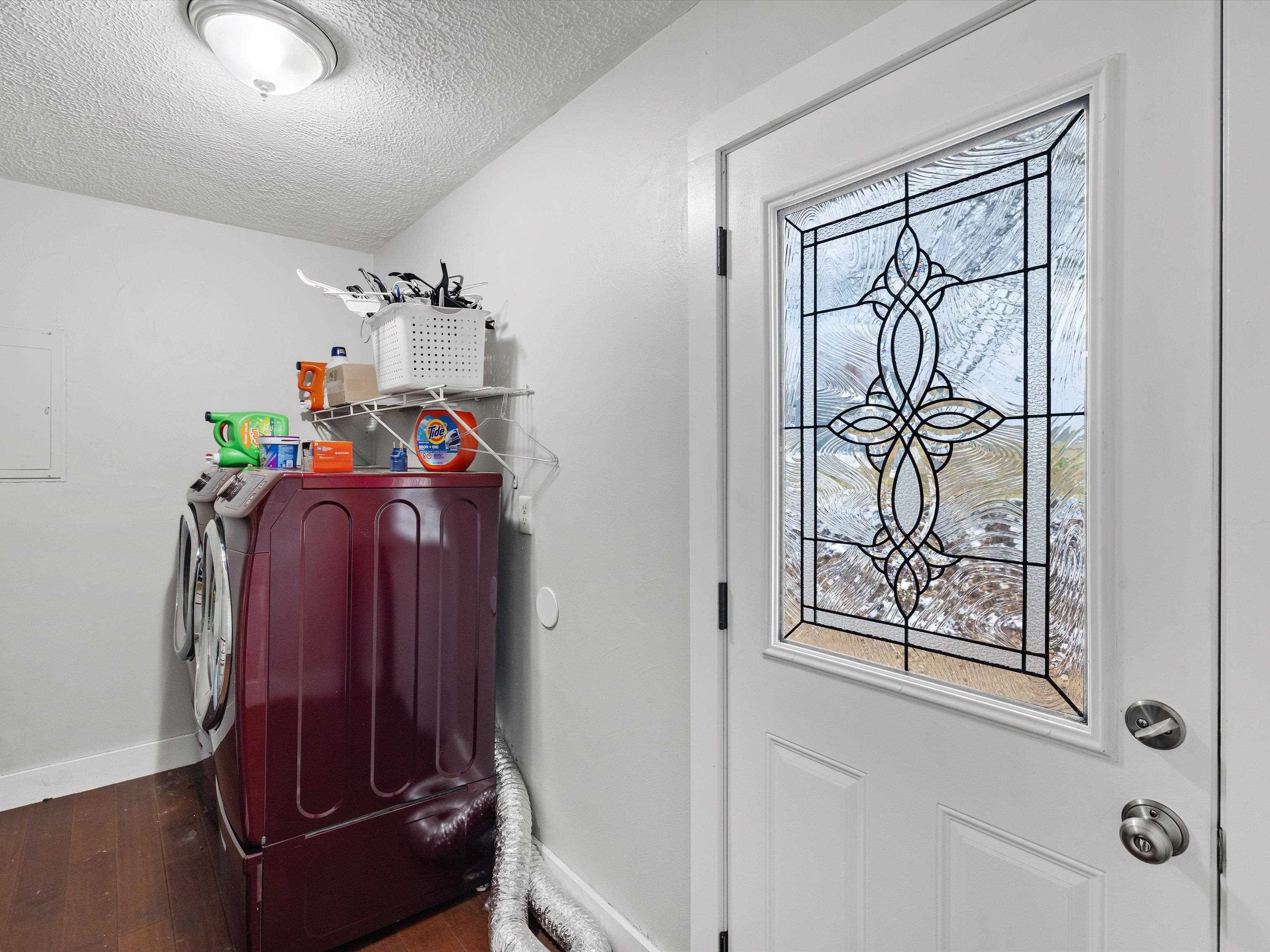 708 Elm St, Cloverport, Kentucky 40111, 3 Bedrooms Bedrooms, ,1 BathroomBathrooms,Single Family Residence,For Sale,Elm St,93727