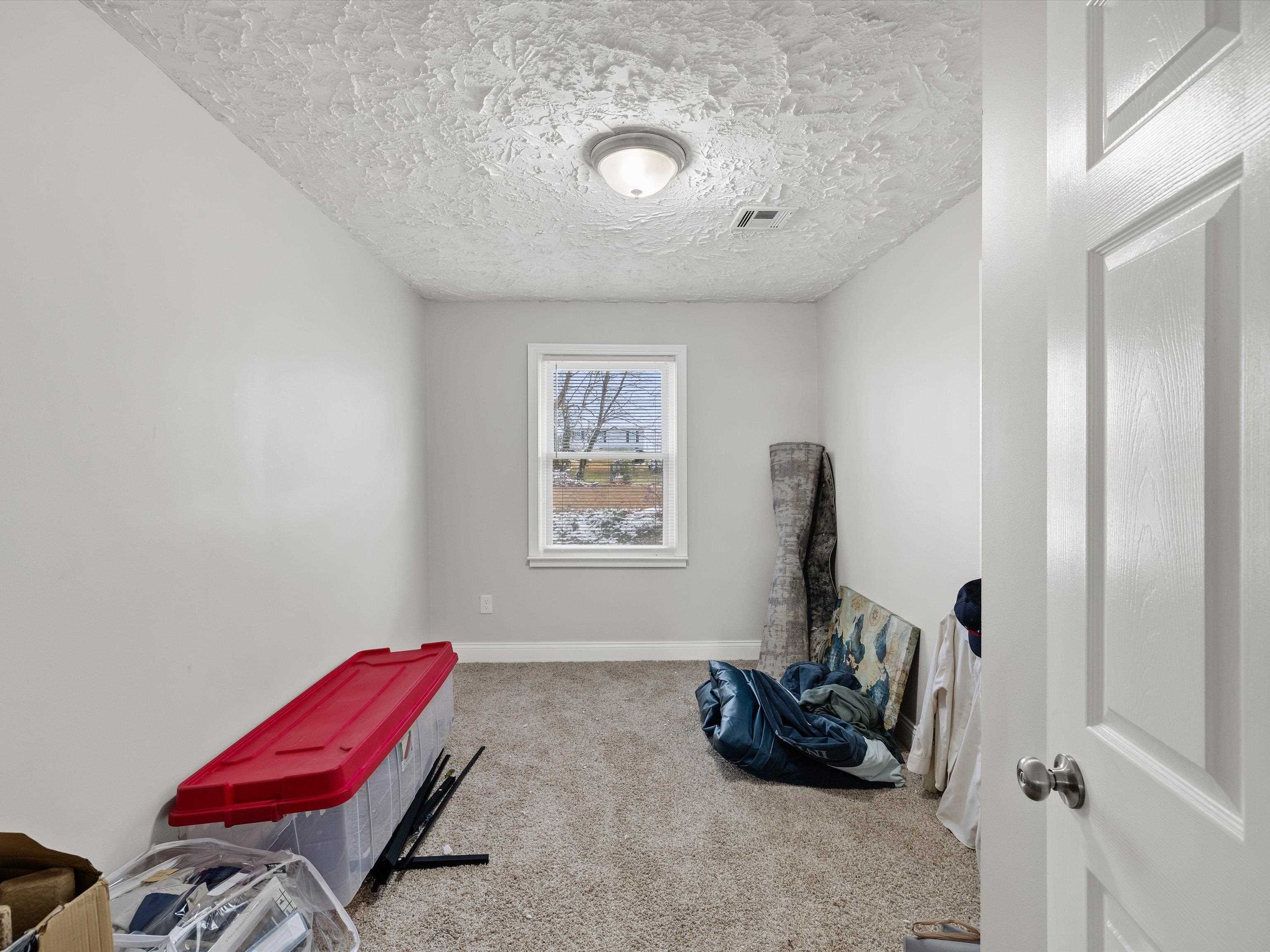 708 Elm St, Cloverport, Kentucky 40111, 3 Bedrooms Bedrooms, ,1 BathroomBathrooms,Single Family Residence,For Sale,Elm St,93727