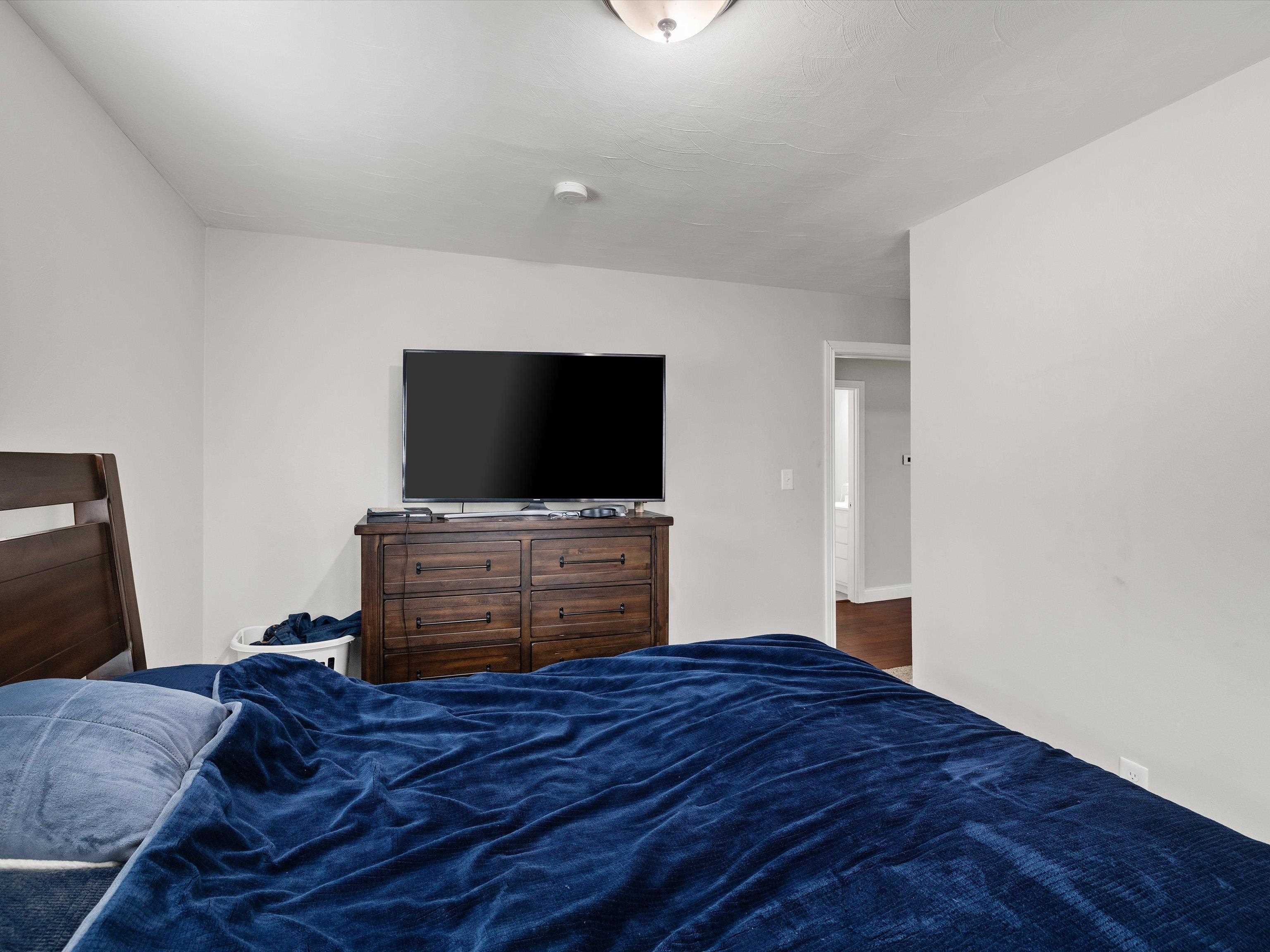 708 Elm St, Cloverport, Kentucky 40111, 3 Bedrooms Bedrooms, ,1 BathroomBathrooms,Single Family Residence,For Sale,Elm St,93727