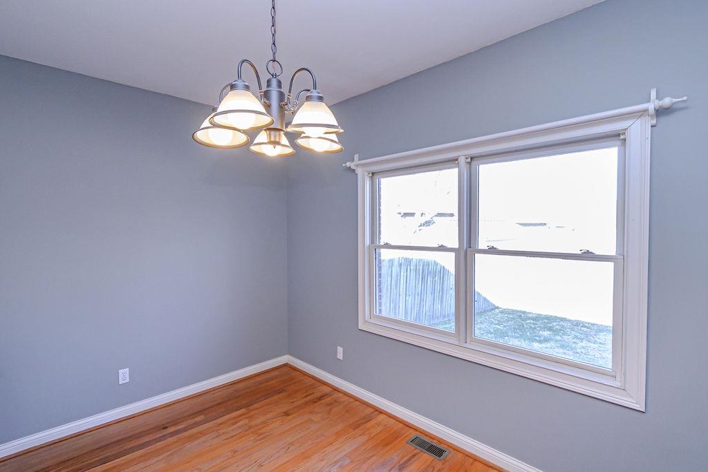 4005 Pine Lake Ct., Owensboro, Kentucky 42303, 3 Bedrooms Bedrooms, ,2 BathroomsBathrooms,Single Family Residence,For Sale,Pine Lake Ct.,93737