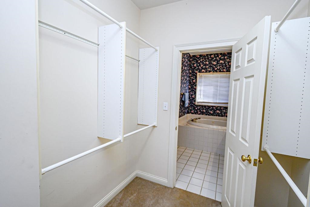 4005 Pine Lake Ct., Owensboro, Kentucky 42303, 3 Bedrooms Bedrooms, ,2 BathroomsBathrooms,Single Family Residence,For Sale,Pine Lake Ct.,93737