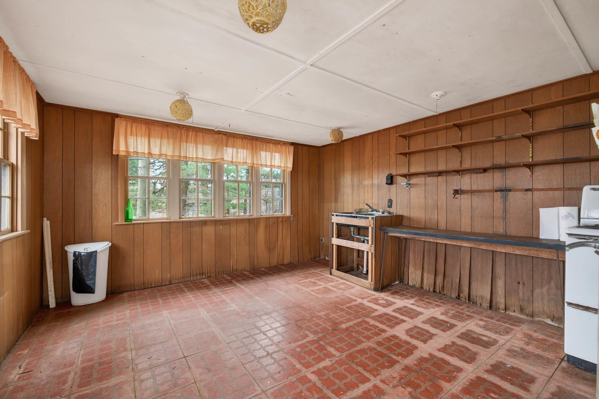 240 Clubhouse Drive, Hawesville, Kentucky 42348, 1 Bedroom Bedrooms, ,1 BathroomBathrooms,Single Family Residence,For Sale,Clubhouse Drive,93741