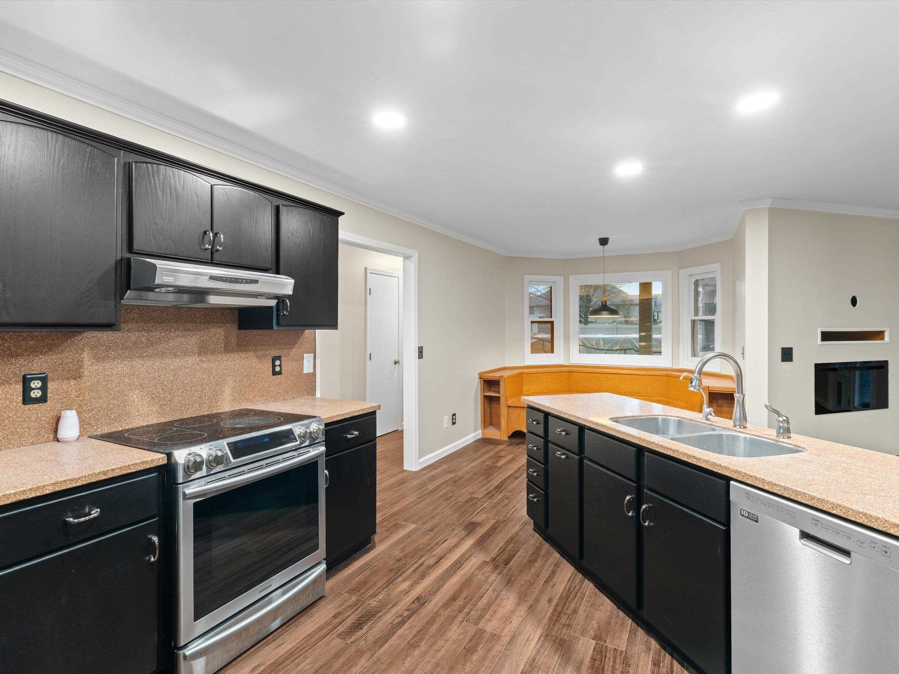 2677 Briarcliff Dr., NEWBURGH, Indiana 47630, 4 Bedrooms Bedrooms, ,2 BathroomsBathrooms,Single Family Residence,For Sale,Briarcliff Dr.,93742