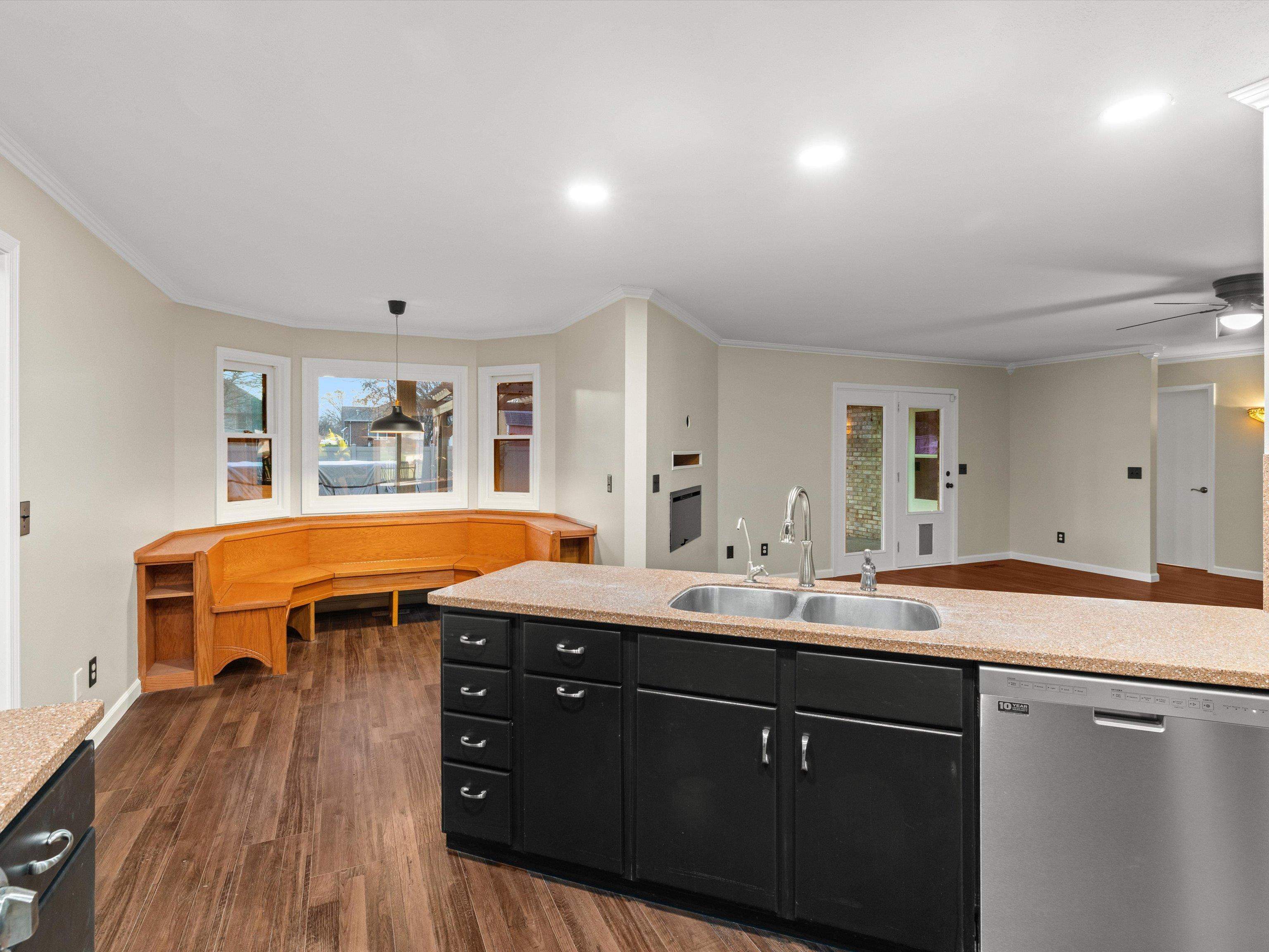 2677 Briarcliff Dr., NEWBURGH, Indiana 47630, 4 Bedrooms Bedrooms, ,2 BathroomsBathrooms,Single Family Residence,For Sale,Briarcliff Dr.,93742