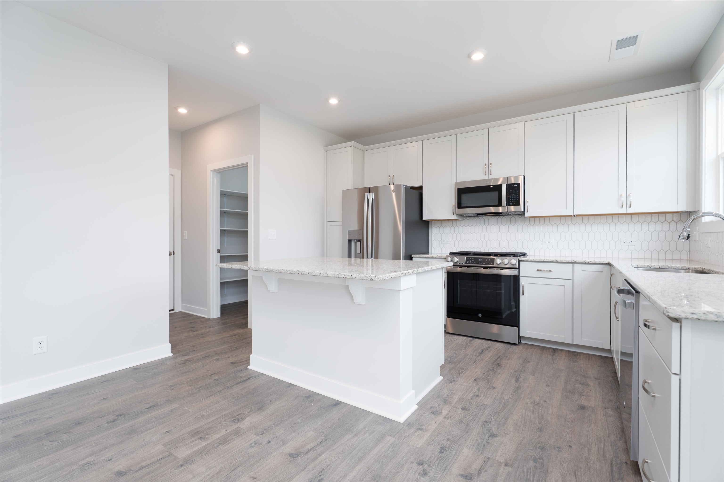 6531 Jessica Lane, Owensboro, Kentucky 42303, 4 Bedrooms Bedrooms, ,2 BathroomsBathrooms,Single Family Residence,For Sale,Jessica Lane,93743