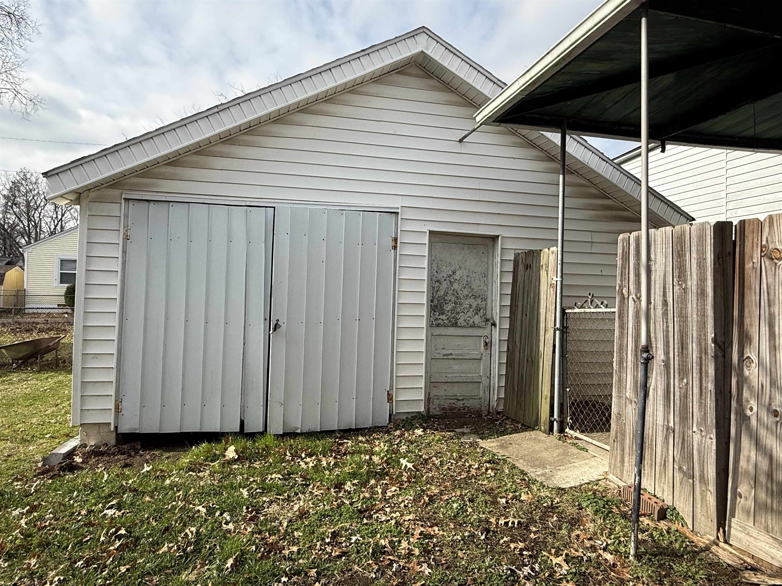 1324 Venable, Owensboro, Kentucky 42301, 4 Bedrooms Bedrooms, ,2 BathroomsBathrooms,Duplex,For Sale,Venable,93745