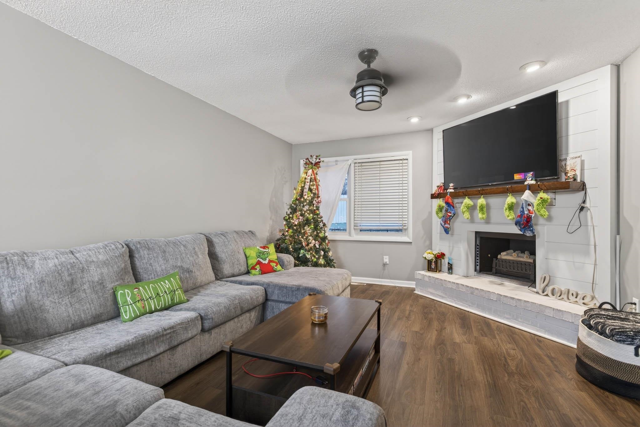 4135 Yewells Landing W, Owensboro, Kentucky 42303, 4 Bedrooms Bedrooms, ,2 BathroomsBathrooms,Single Family Residence,For Sale,Yewells Landing W,93746