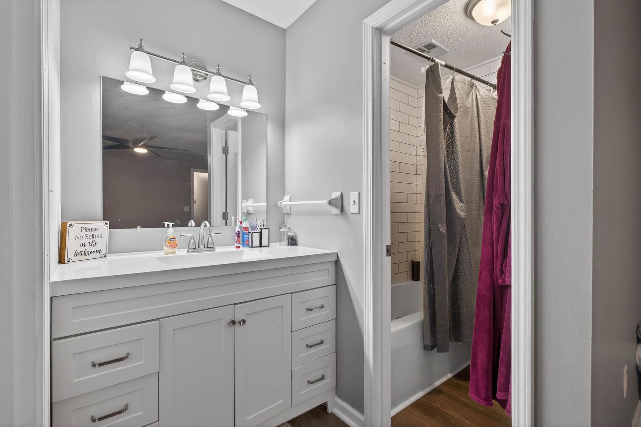 4135 Yewells Landing W, Owensboro, Kentucky 42303, 4 Bedrooms Bedrooms, ,2 BathroomsBathrooms,Single Family Residence,For Sale,Yewells Landing W,93746