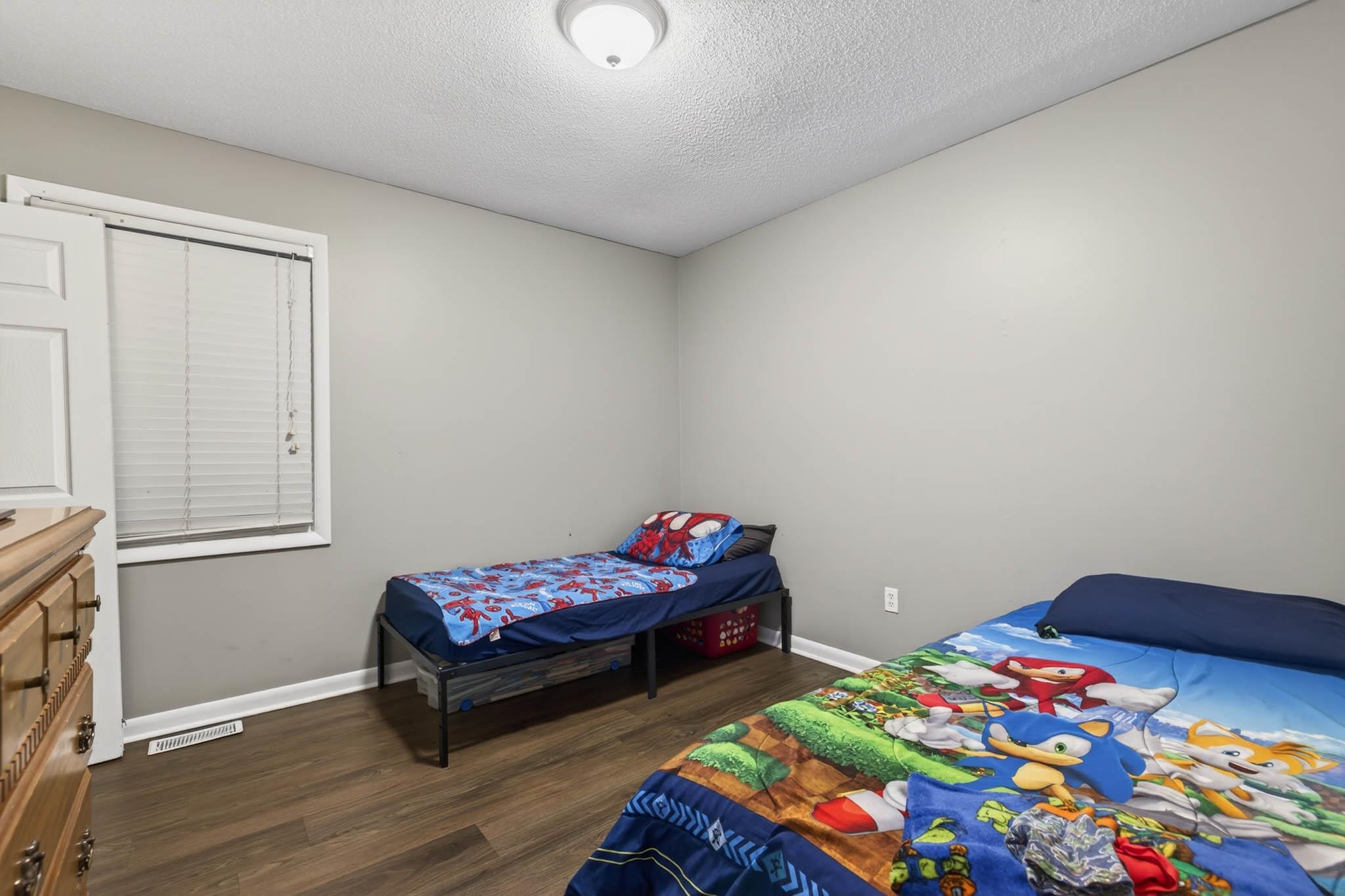 4135 Yewells Landing W, Owensboro, Kentucky 42303, 4 Bedrooms Bedrooms, ,2 BathroomsBathrooms,Single Family Residence,For Sale,Yewells Landing W,93746