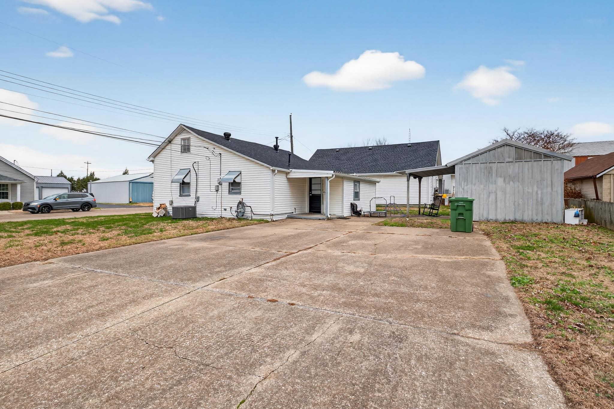 1119 Independence Ave, Owensboro, Kentucky 42301, 2 Bedrooms Bedrooms, ,1 BathroomBathrooms,Single Family Residence,For Sale,Independence Ave,93747