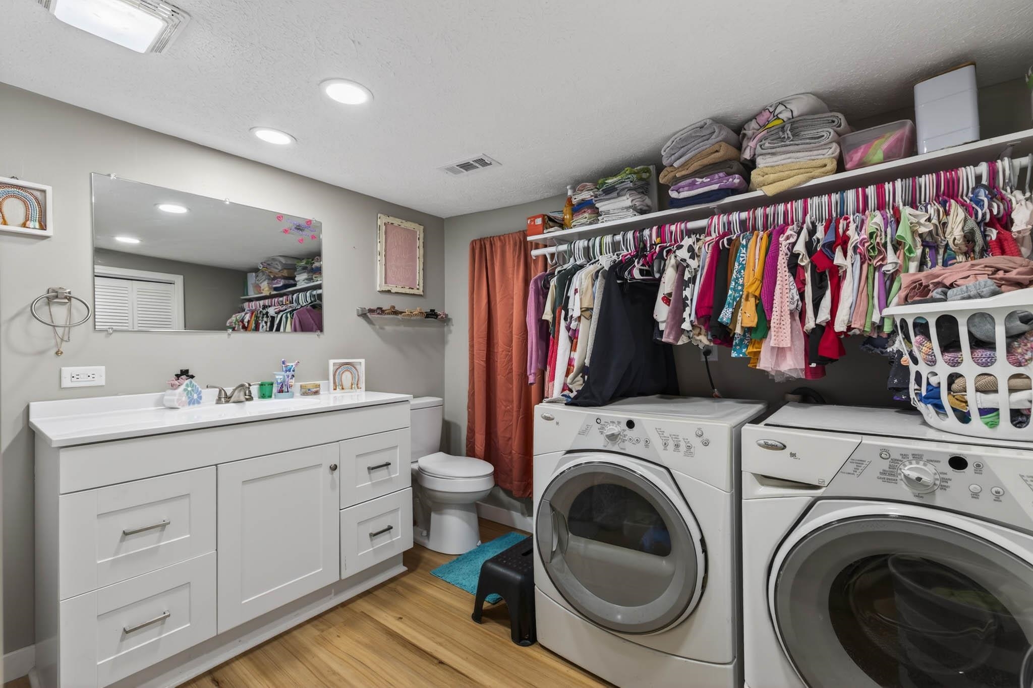 1119 Independence Ave, Owensboro, Kentucky 42301, 2 Bedrooms Bedrooms, ,1 BathroomBathrooms,Single Family Residence,For Sale,Independence Ave,93747