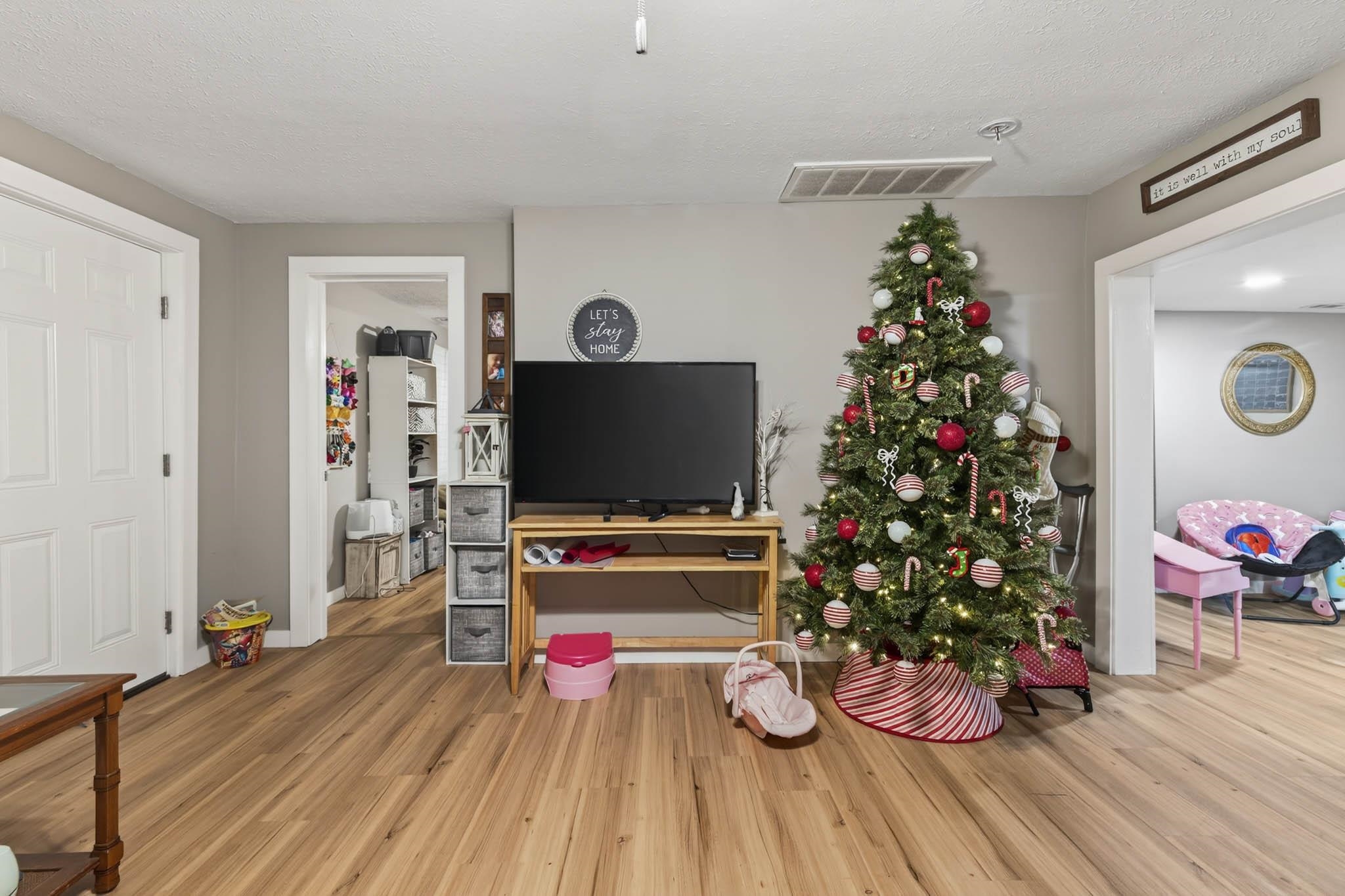 1119 Independence Ave, Owensboro, Kentucky 42301, 2 Bedrooms Bedrooms, ,1 BathroomBathrooms,Single Family Residence,For Sale,Independence Ave,93747