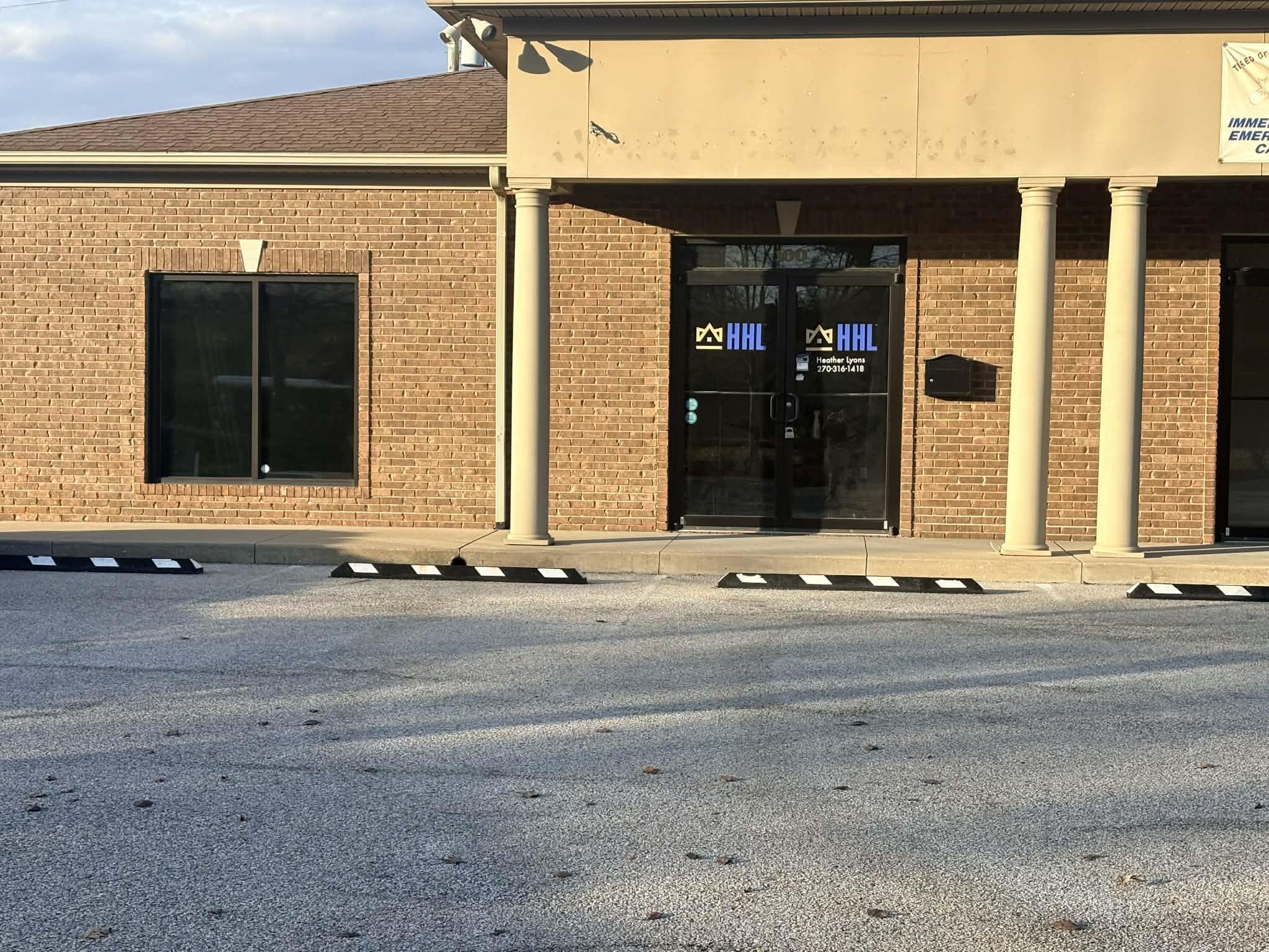 1915 Parrish Ave Ste 100, Owensboro, Kentucky 42301, ,Office,For Sale,Parrish Ave Ste 100,93748