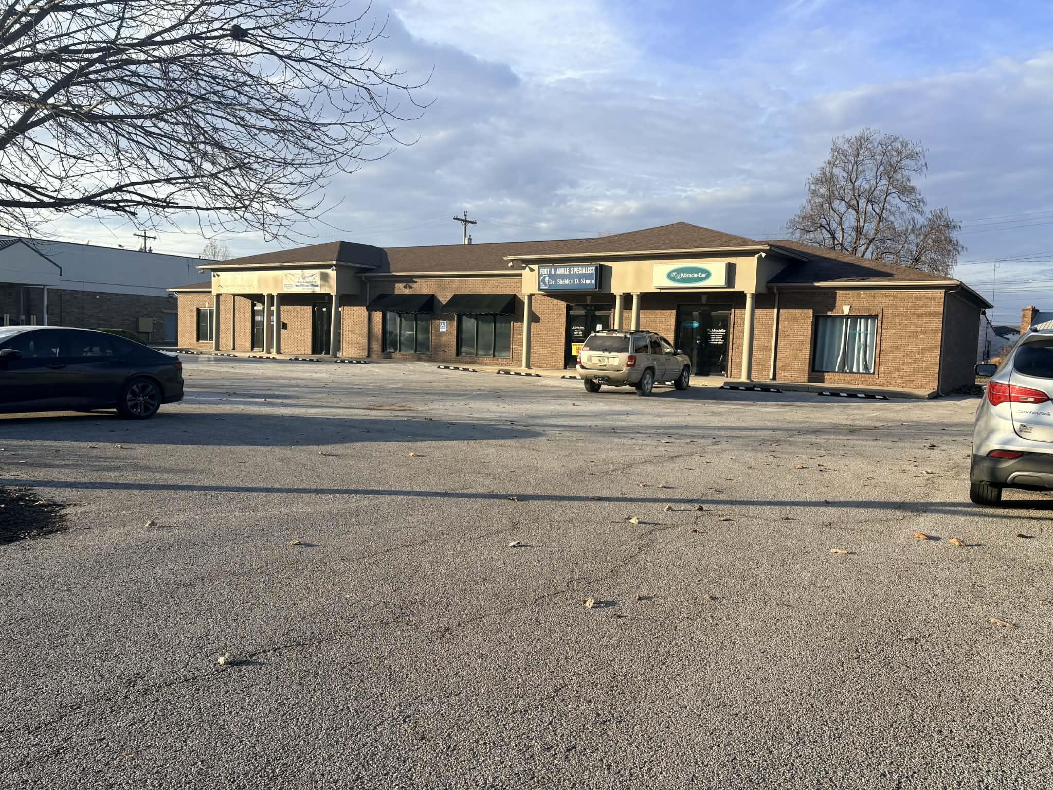 1915 Parrish Ave Ste 400, Owensboro, Kentucky 42301, ,Office,For Sale,Parrish Ave Ste 400,93751