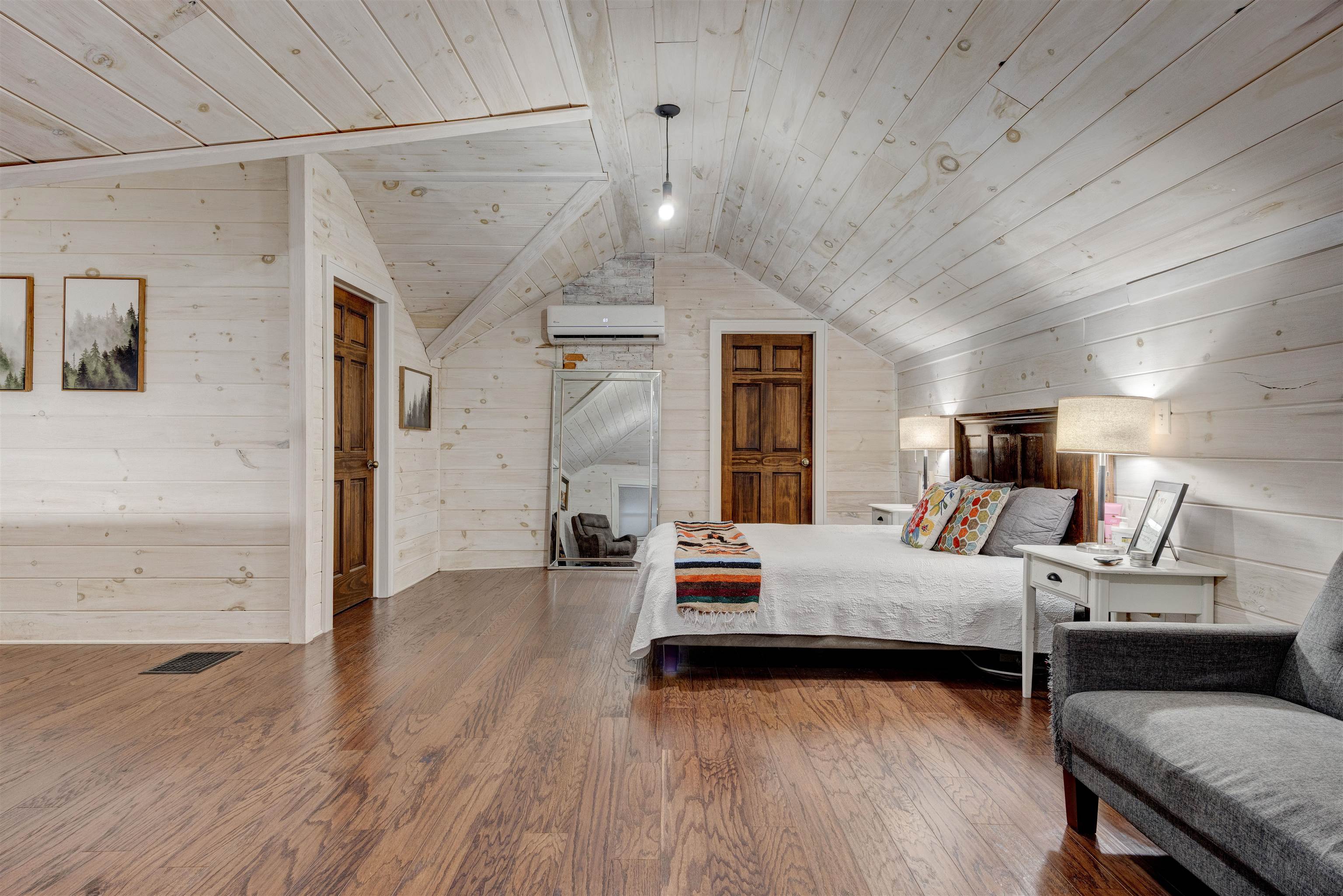 1303 Locust St, Owensboro, Kentucky 42301, 4 Bedrooms Bedrooms, ,1 BathroomBathrooms,Single Family Residence,For Sale,Locust St,93753