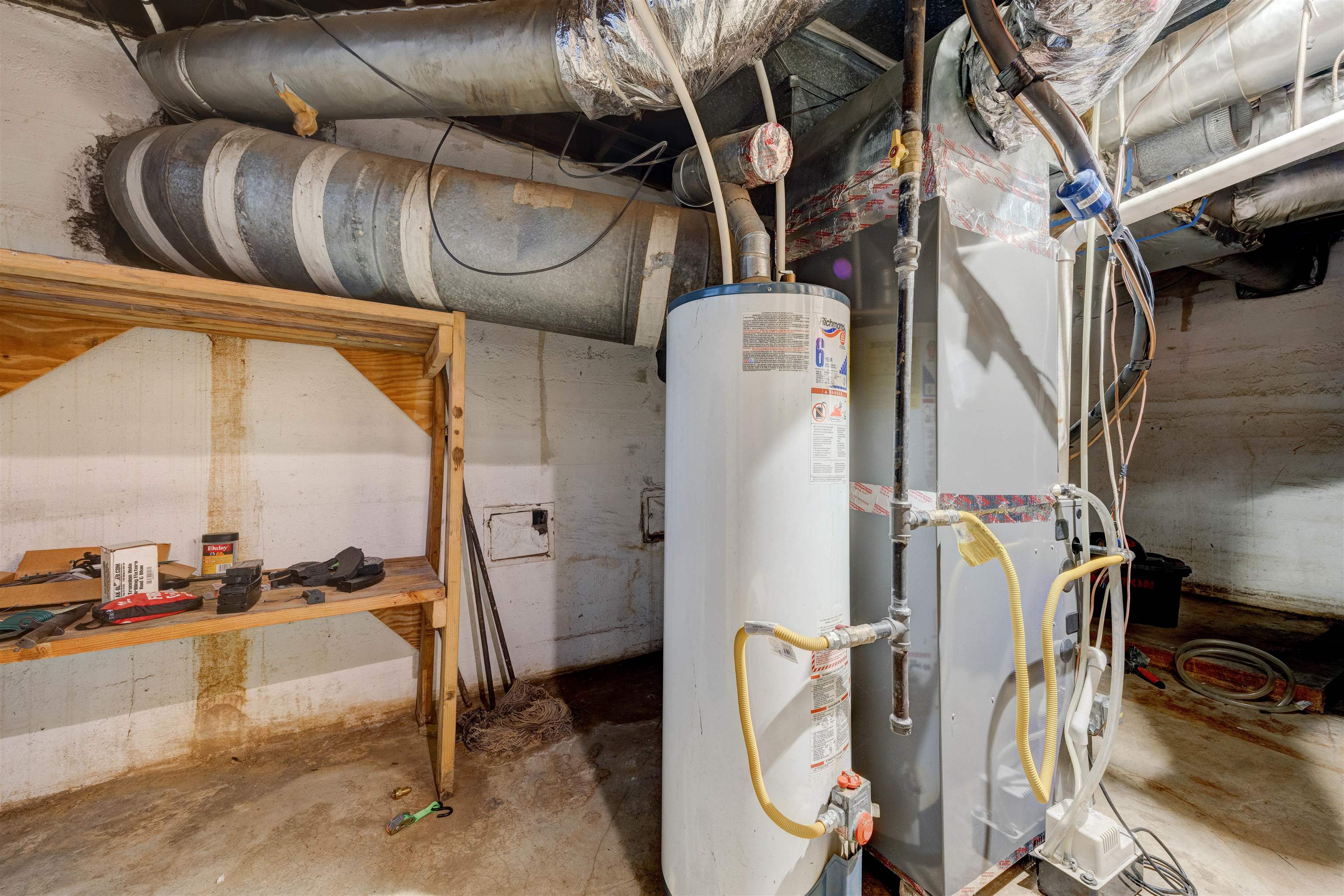 1303 Locust St, Owensboro, Kentucky 42301, 4 Bedrooms Bedrooms, ,1 BathroomBathrooms,Single Family Residence,For Sale,Locust St,93753