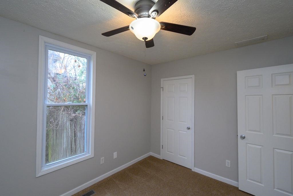 1702 Alexander Ave., Owensboro, Kentucky 42303, 2 Bedrooms Bedrooms, ,1 BathroomBathrooms,Single Family Residence,For Sale,Alexander Ave.,93754