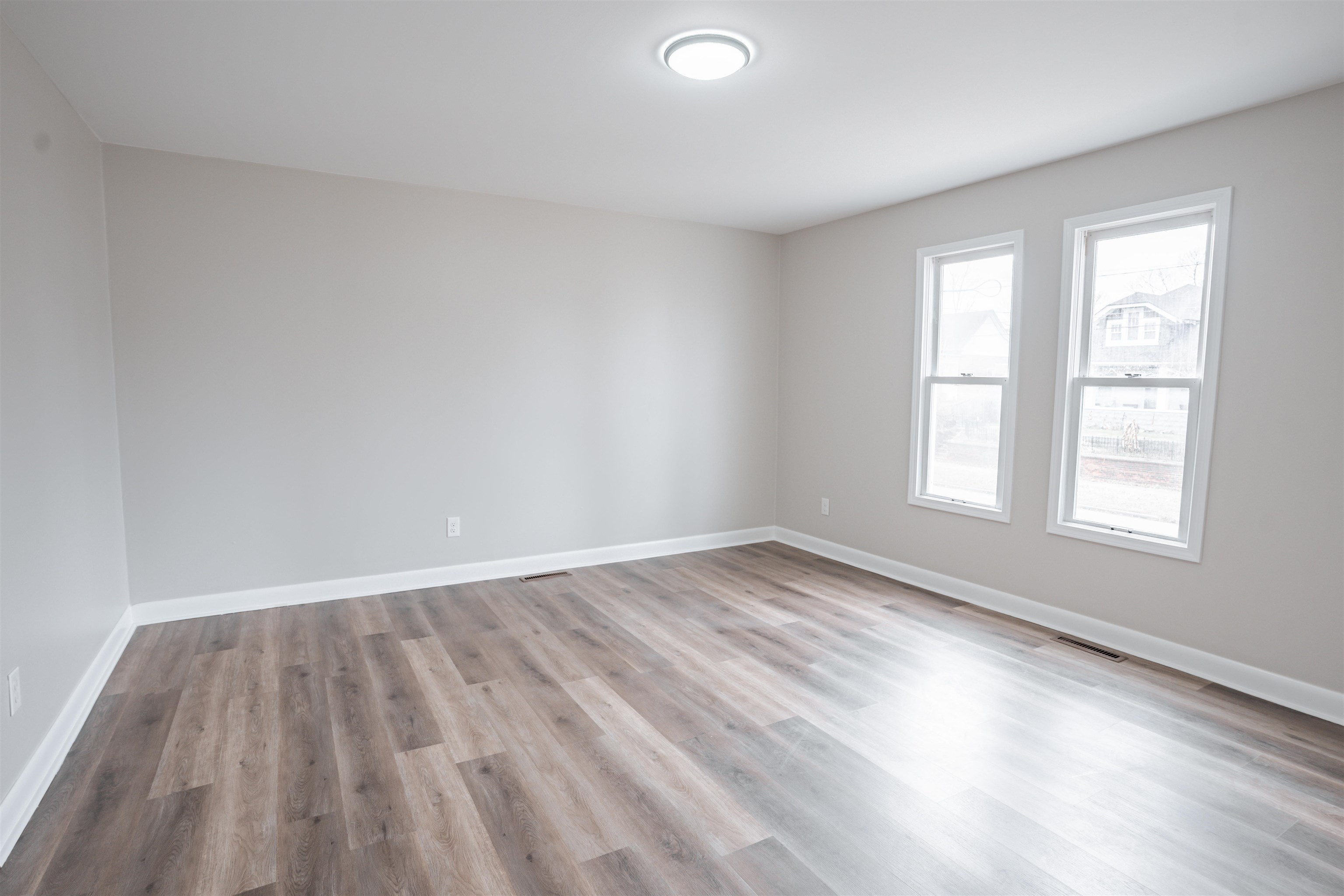 621 Clay Street, Owensboro, Kentucky 42303, 2 Bedrooms Bedrooms, ,1 BathroomBathrooms,Single Family Residence,For Sale,Clay Street,93757