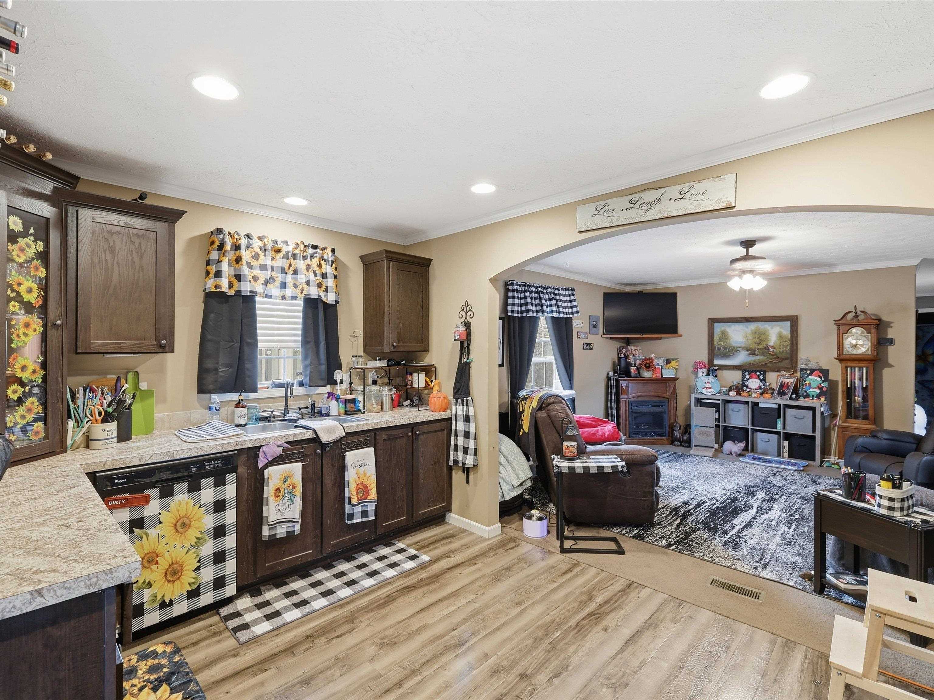 5493 US Hwy 62 E, Beaver Dam, Kentucky 42320, 3 Bedrooms Bedrooms, ,2 BathroomsBathrooms,Single Family Residence,For Sale,US Hwy 62 E,93758