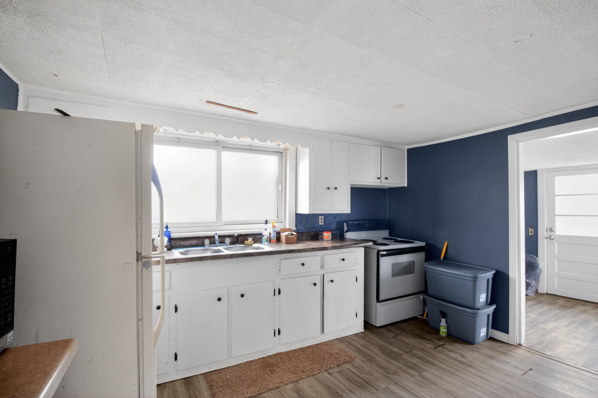 437 Union Street, Hartford, Kentucky 42347, 2 Bedrooms Bedrooms, ,1 BathroomBathrooms,Single Family Residence,For Sale,Union Street,93759