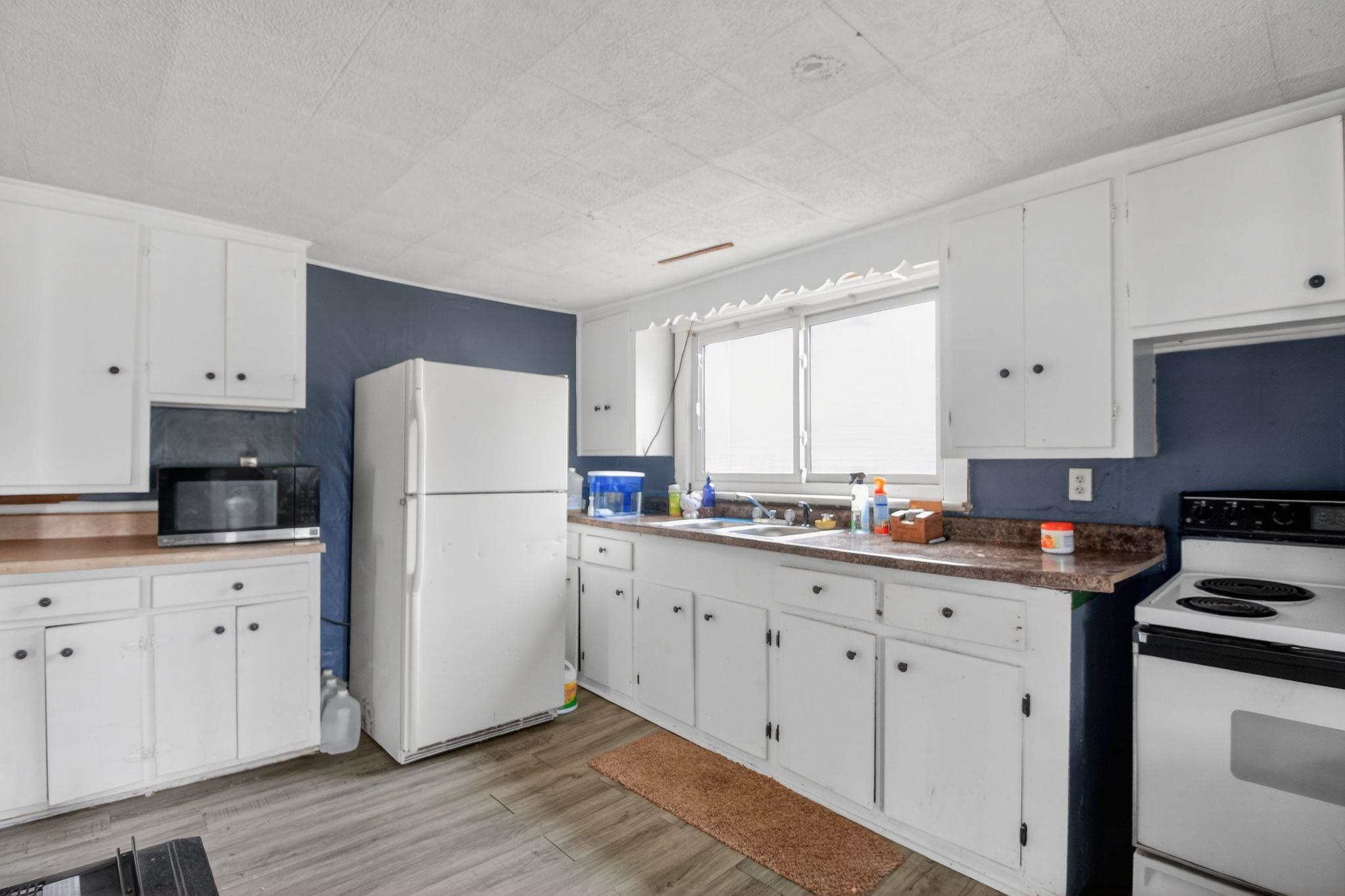 437 Union Street, Hartford, Kentucky 42347, 2 Bedrooms Bedrooms, ,1 BathroomBathrooms,Single Family Residence,For Sale,Union Street,93759