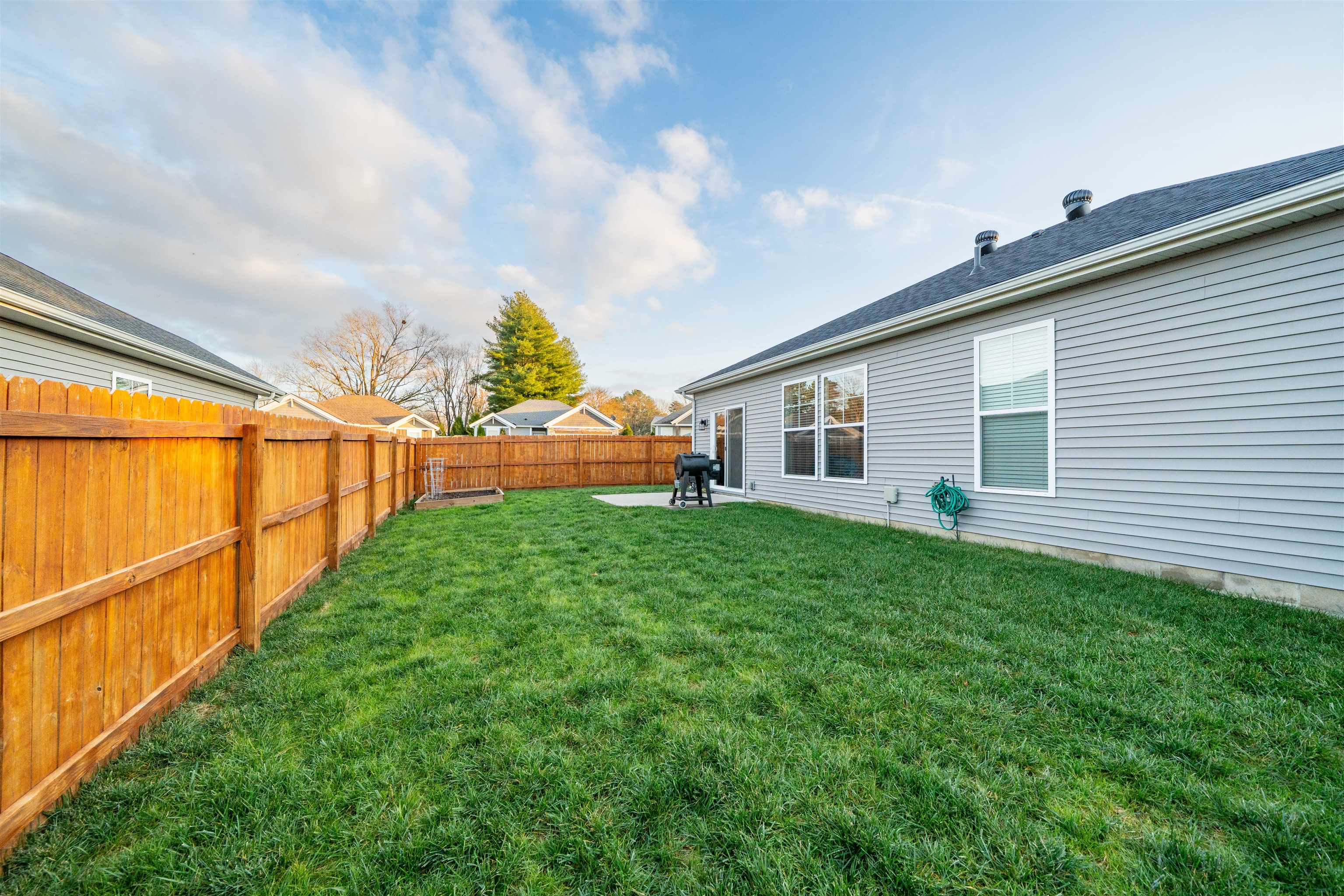 6400 Valley Brook Trace, Utica, Kentucky 42376, 3 Bedrooms Bedrooms, ,2 BathroomsBathrooms,Single Family Residence,For Sale,Valley Brook Trace,93760