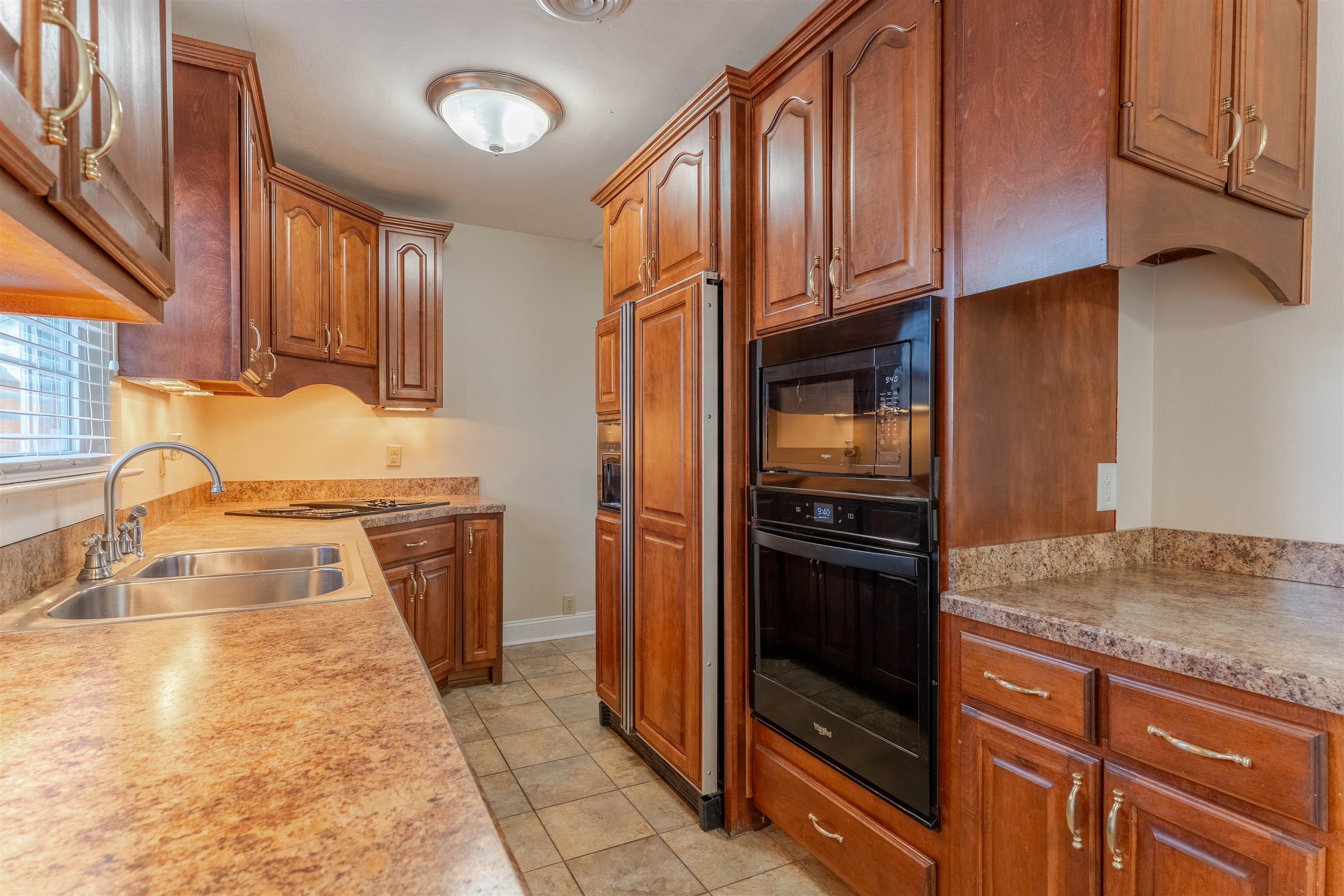 605 12th, Owensboro, Kentucky 42301, 2 Bedrooms Bedrooms, ,1 BathroomBathrooms,Single Family Residence,For Sale,12th,93761