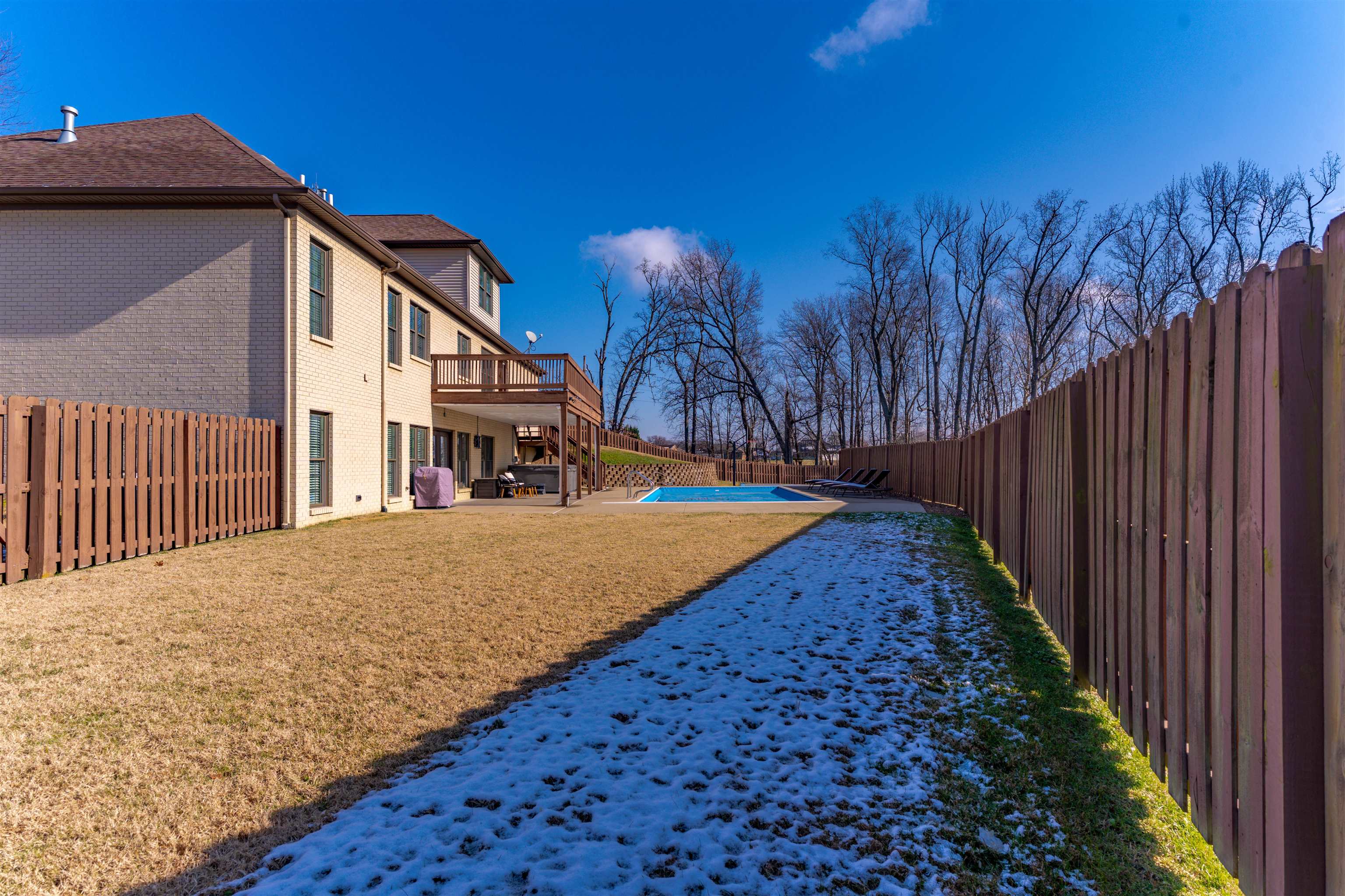 3124 Forest Edge Cove, Owensboro, Kentucky 42303, 5 Bedrooms Bedrooms, ,3 BathroomsBathrooms,Single Family Residence,For Sale,Forest Edge Cove,93762