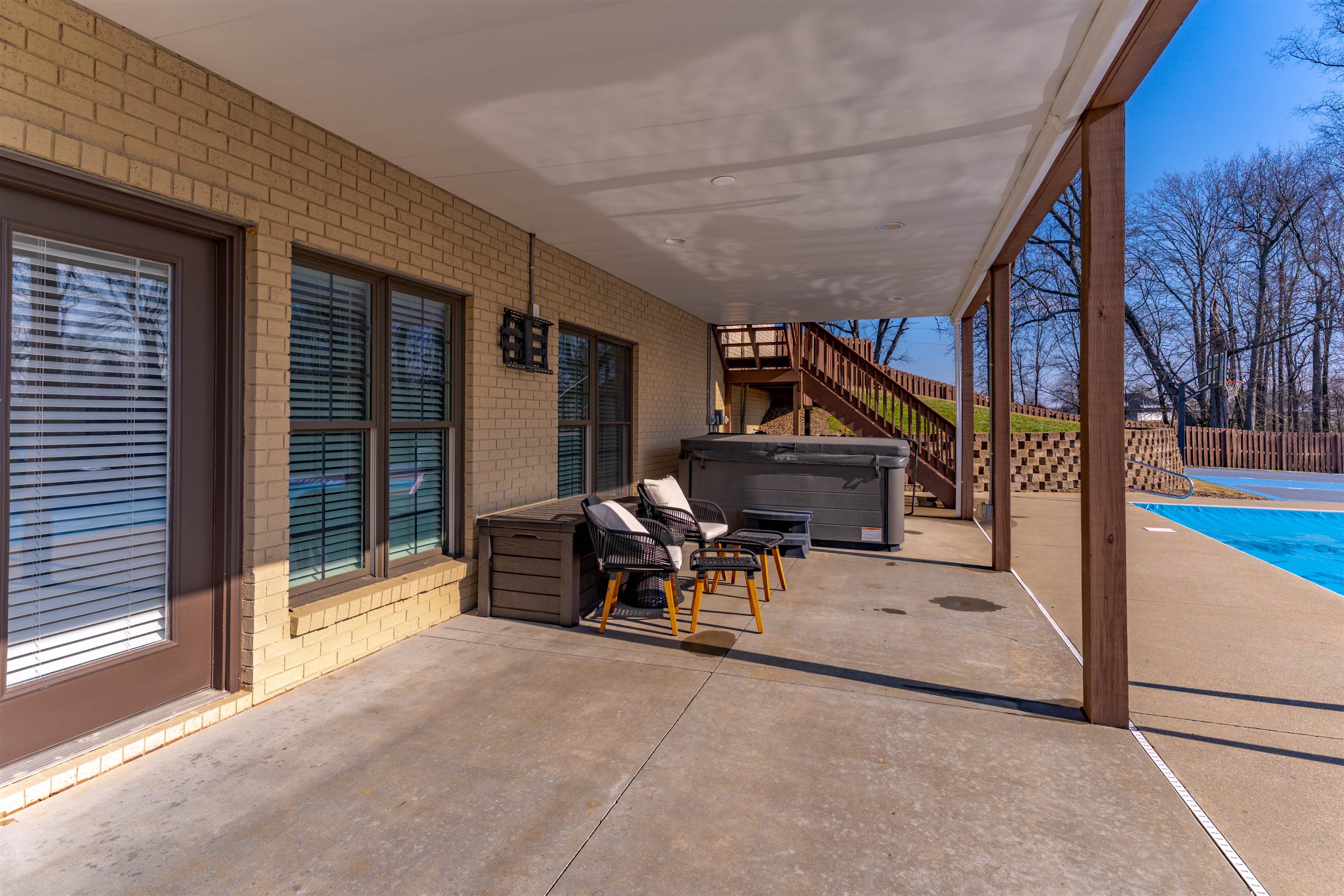 3124 Forest Edge Cove, Owensboro, Kentucky 42303, 5 Bedrooms Bedrooms, ,3 BathroomsBathrooms,Single Family Residence,For Sale,Forest Edge Cove,93762